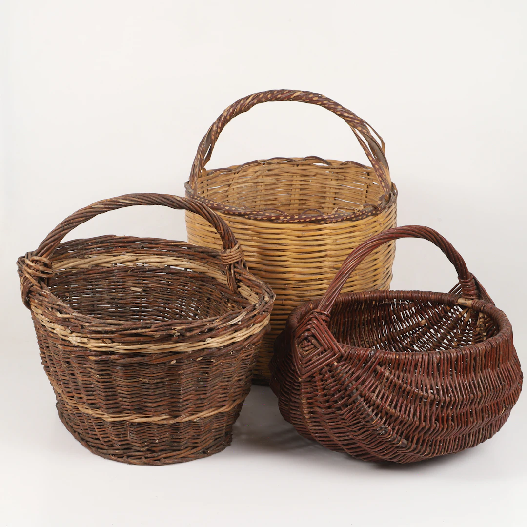 KORGAR, 3 stycken, rotting m. m., 1900-tal.