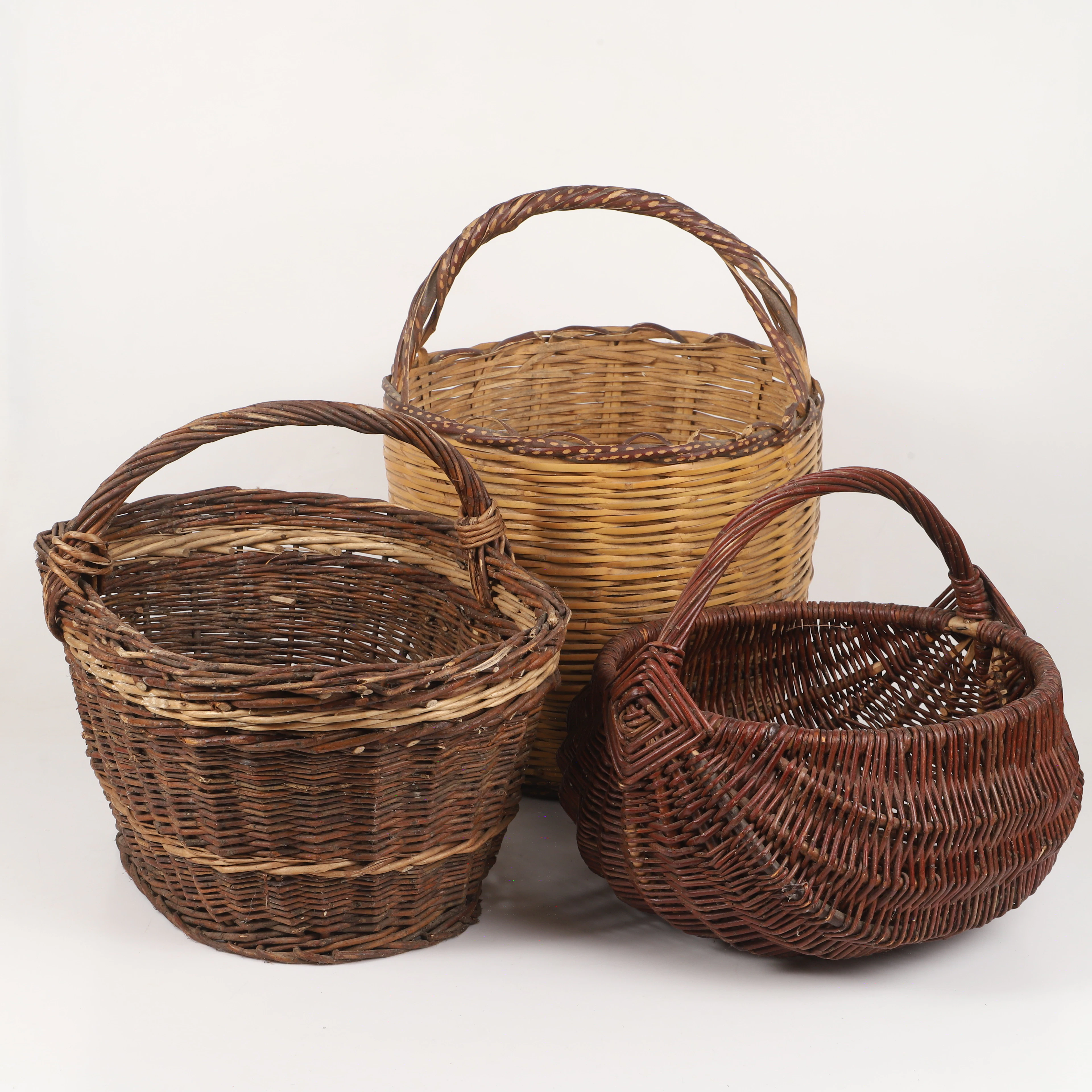 KORGAR, 3 stycken, rotting m. m., 1900-tal.