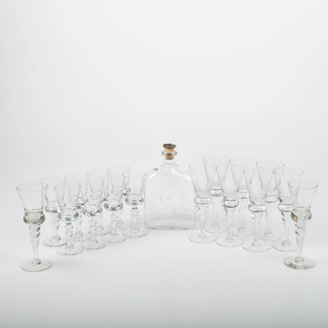 GLASSERVIS, 18 delar, "Gustav III", Reijmyre.
