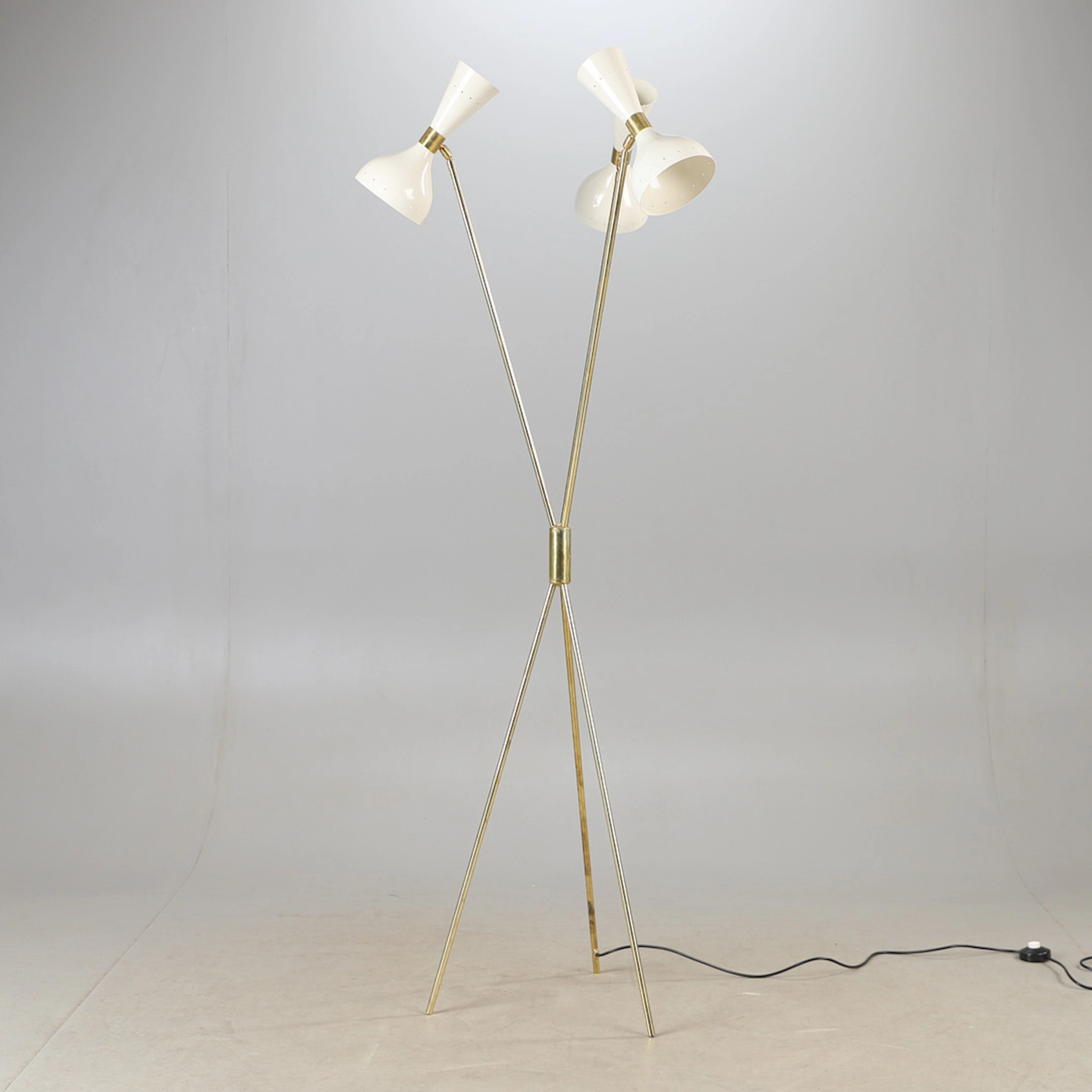GOLVLAMPA, "Charleston", Luci Progetti, Parma, Italien, samtida.
