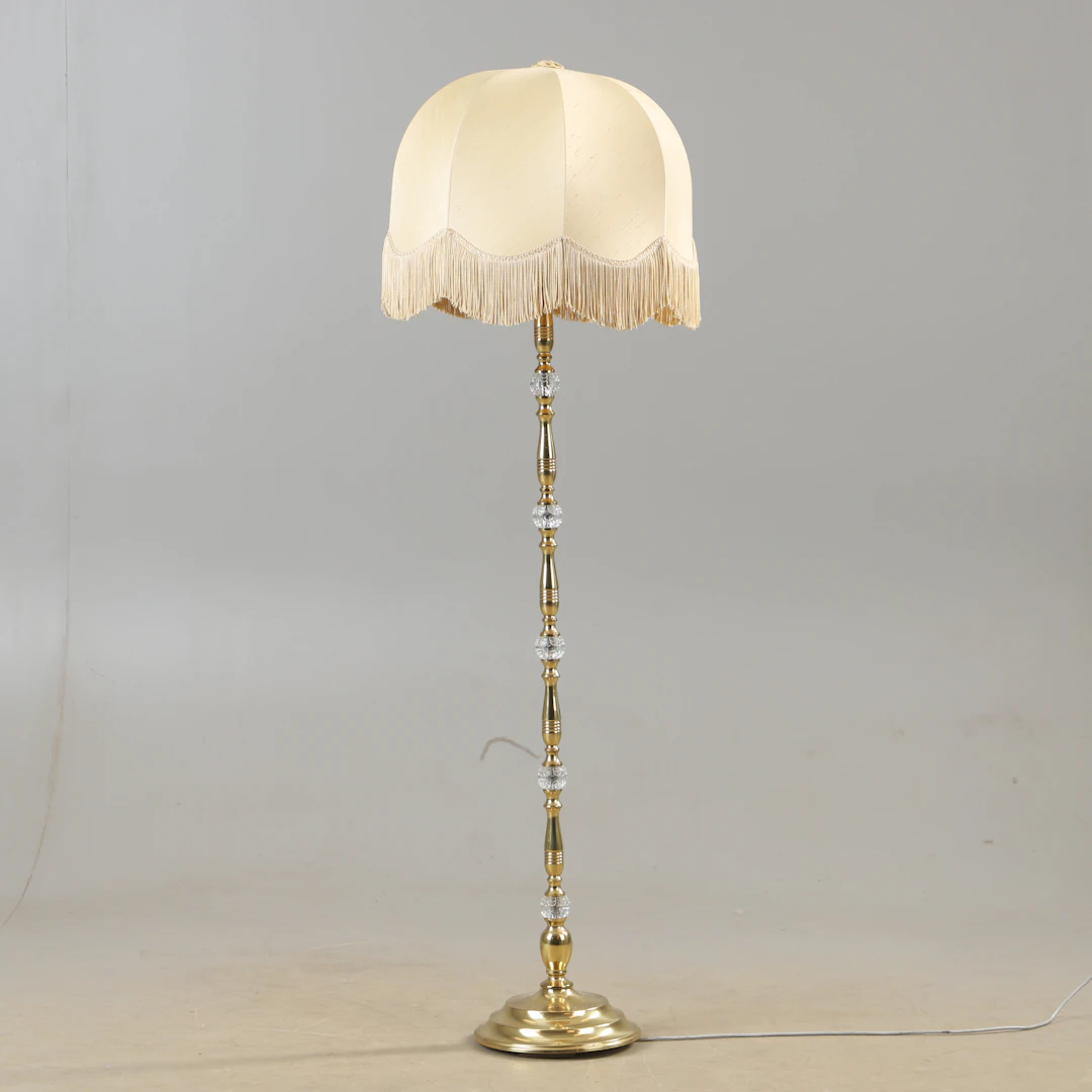 GOLVLAMPA, mässing och glas, Boréns, 1900-talets andra hälft.