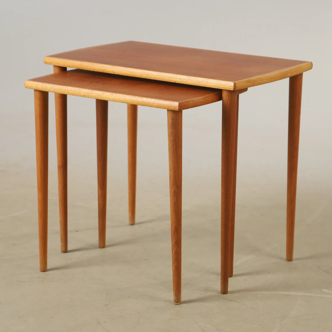 SATSBORD, 2 delar teak/ek, 1900-talets mitt.