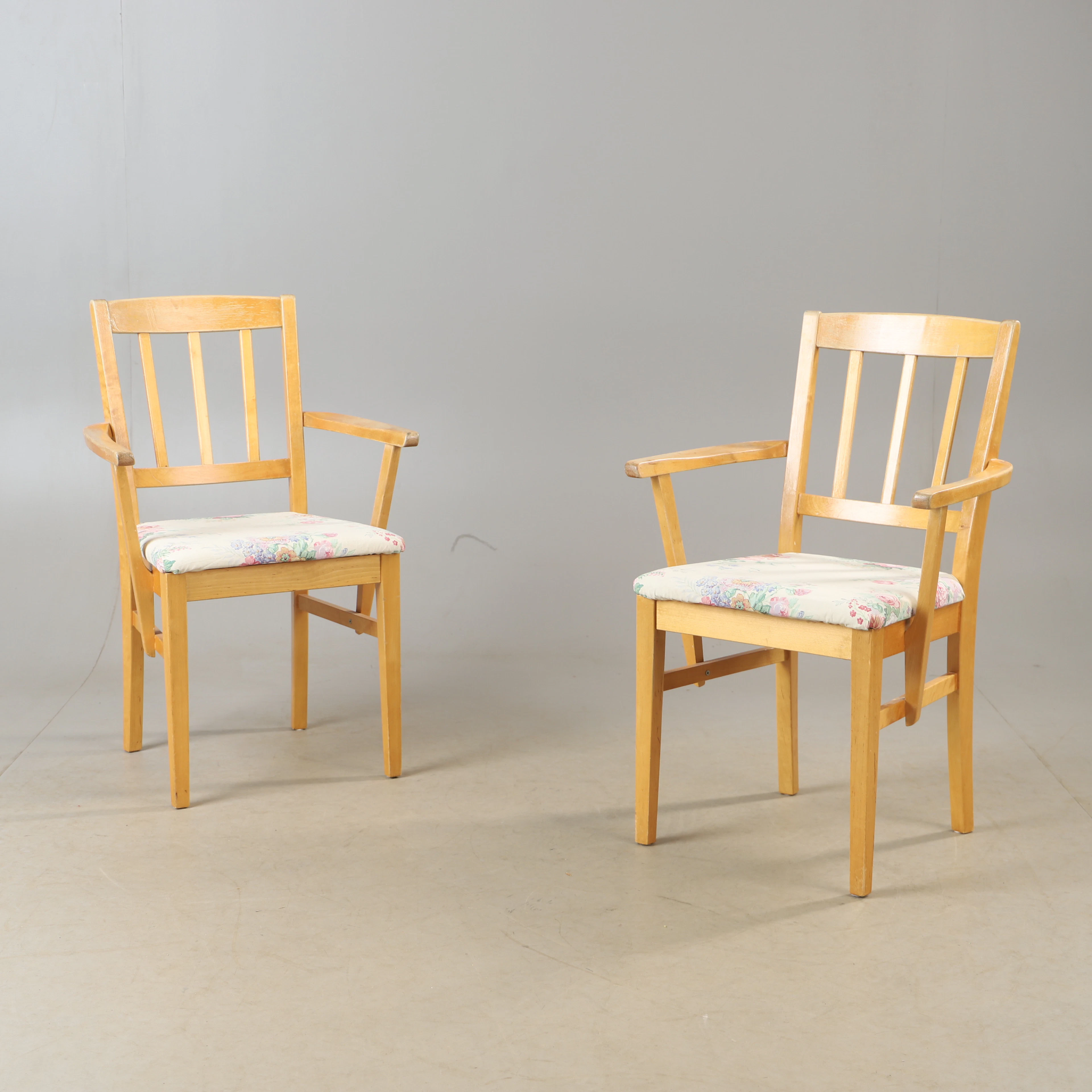 KARMSTOLAR, 1 par, björk, Stolab, 1995.