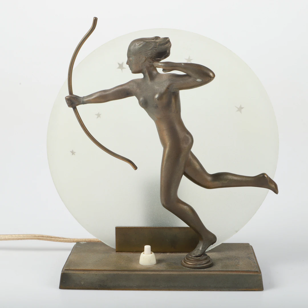 BORDSLAMPA, med jaktgudinnan Diana, metall/glas, Art deco, 1900-talets