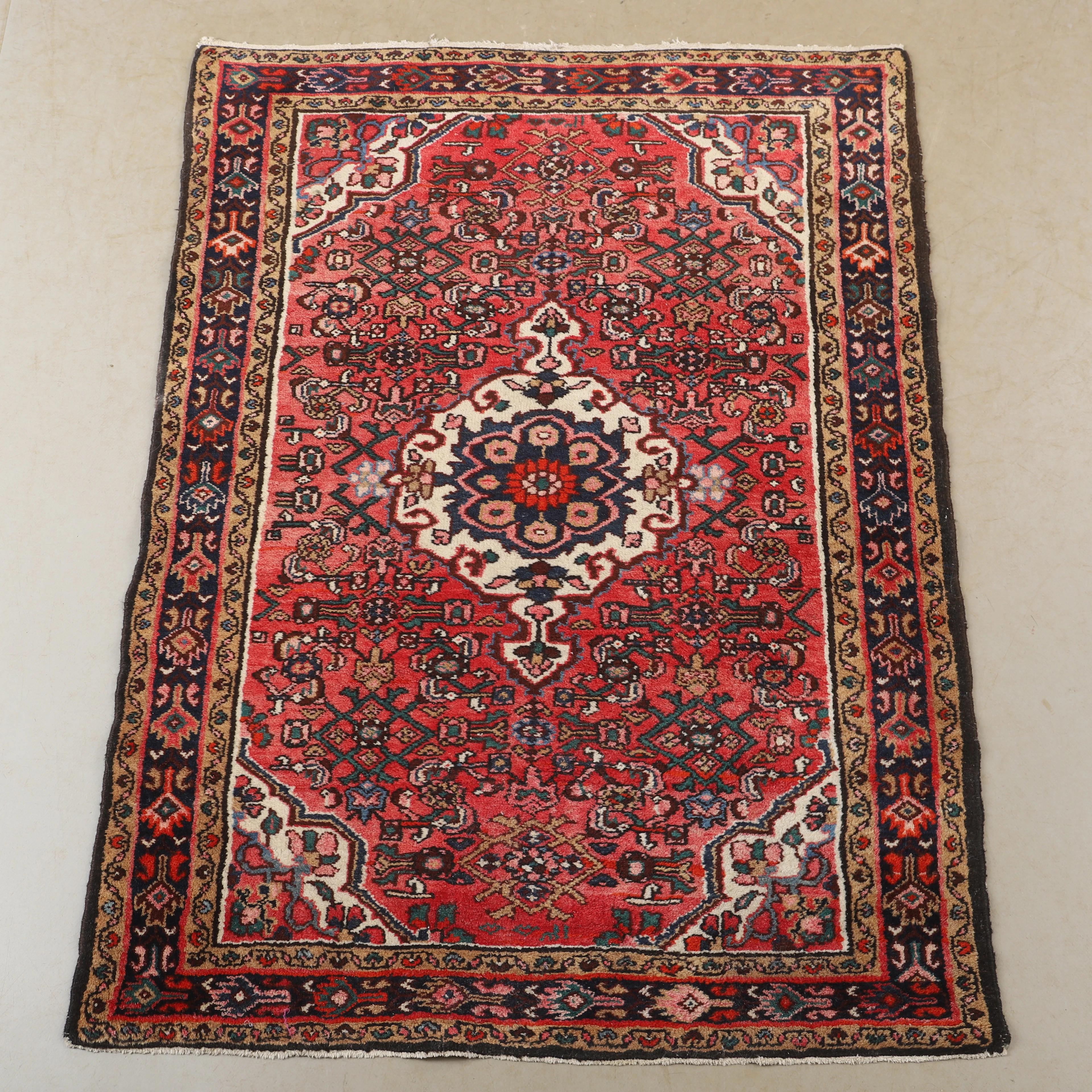 MATTA, orientalisk, 163 x 118 cm.