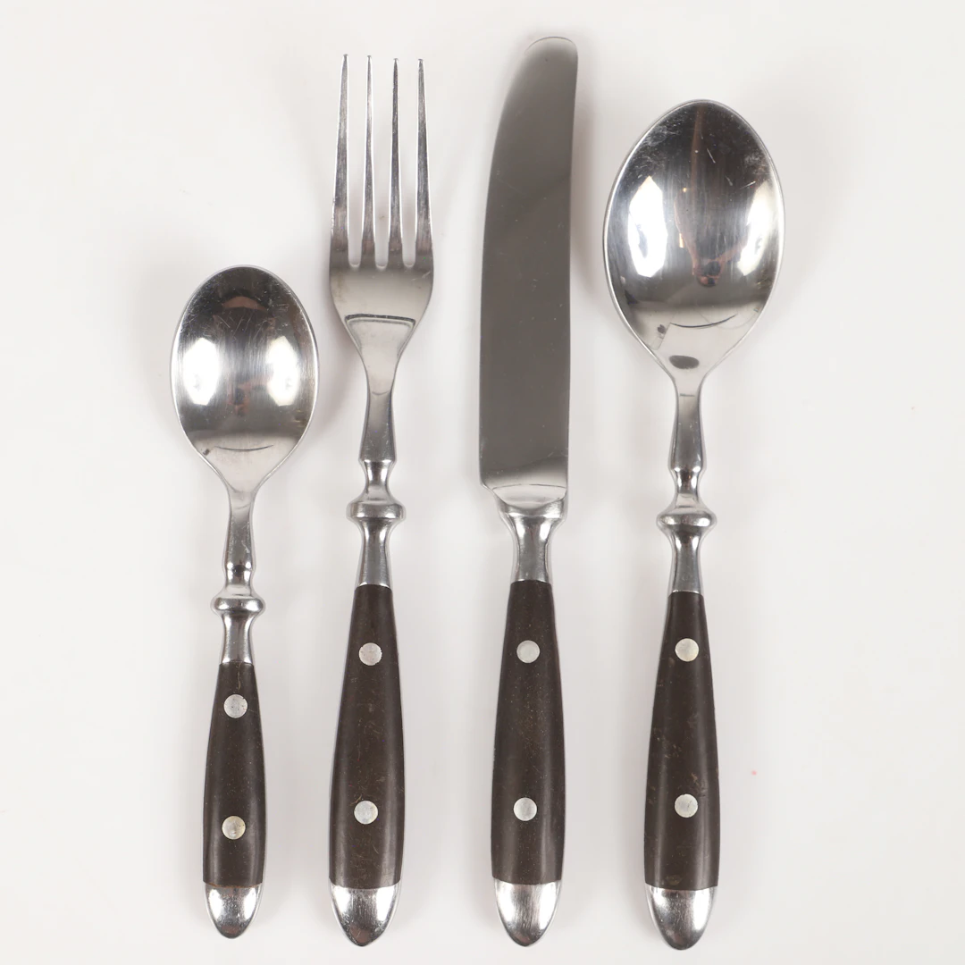BESTICKUPPSÄTTNING, 41 delar, rostfritt stål med svart handtag, 1900-talets