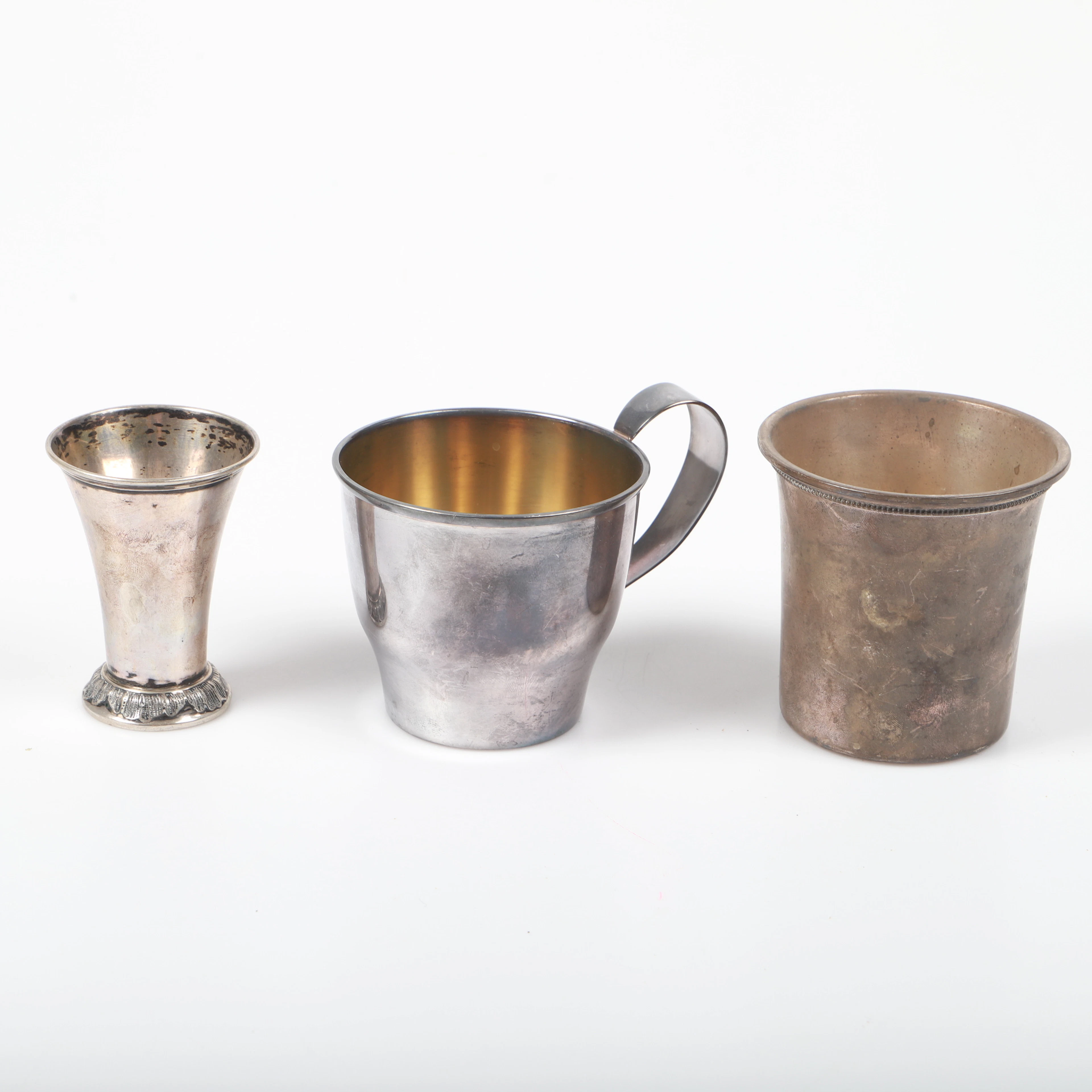 MUGG OCH BÄGARE, 3 delar, silver.