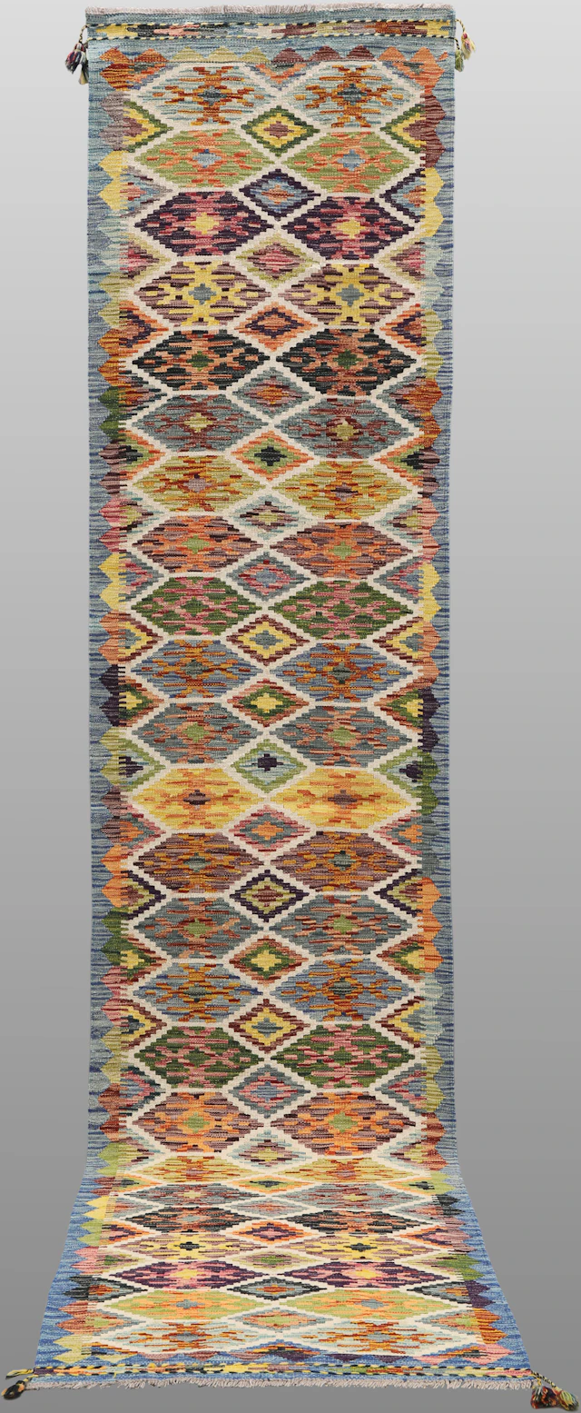 MATTA, "Kelim", galleri, 394 x 78 cm.