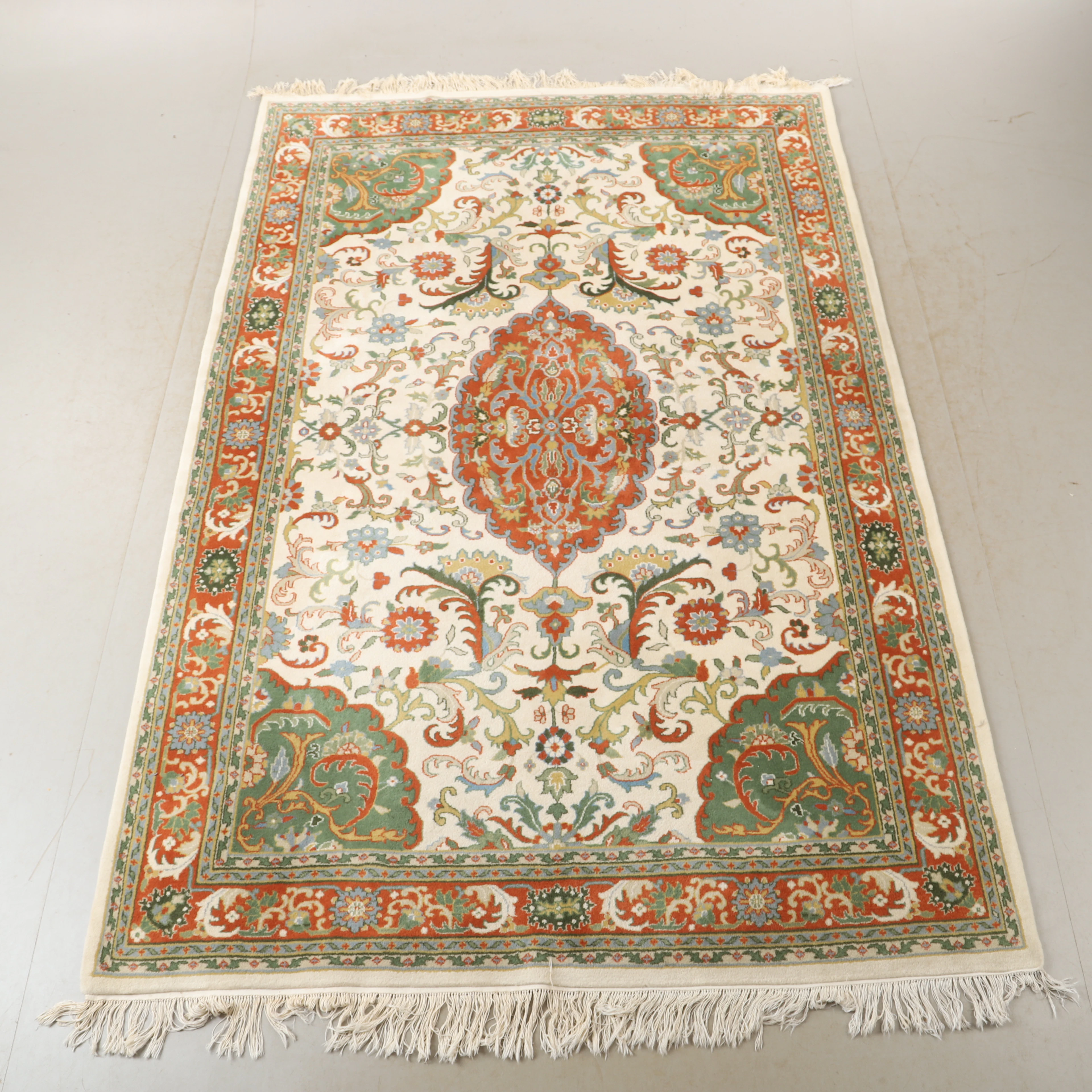 MATTA, orientalisk, 275 x 182 cm.