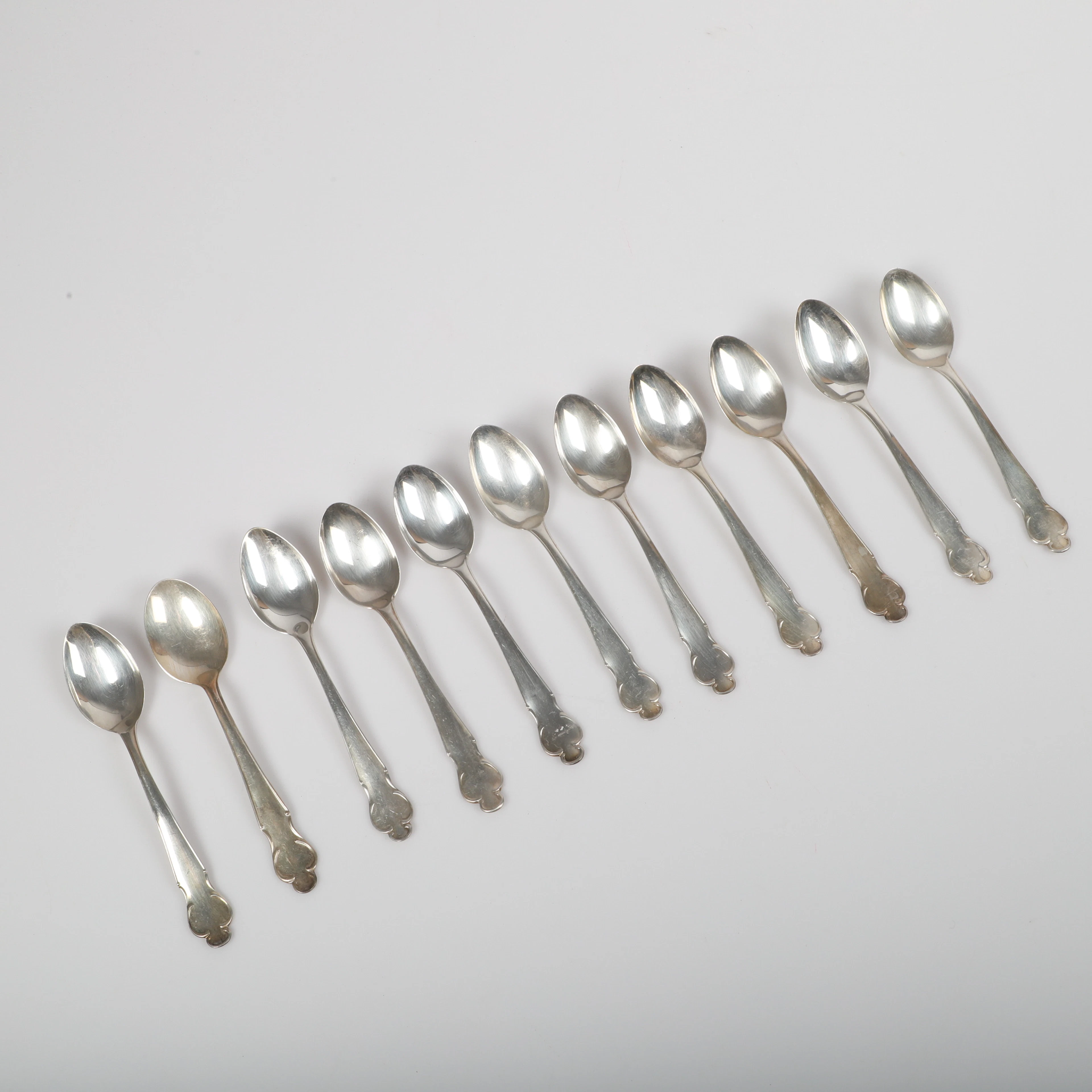 KAFFESKEDAR, 11 stycken, "Disa", silver.
