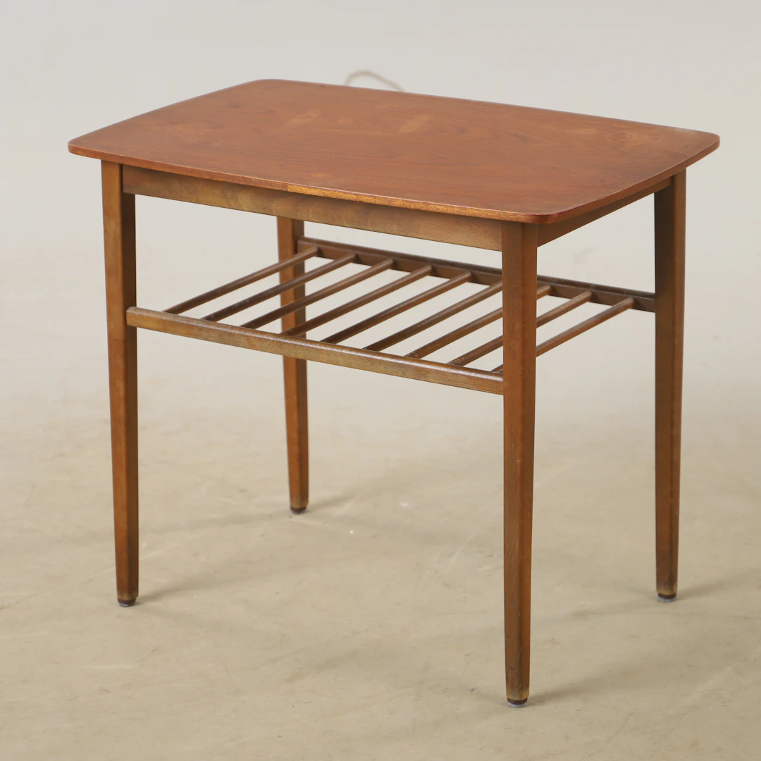 BORD MED HYLLA, teak och bok, 1900-talets mitt.