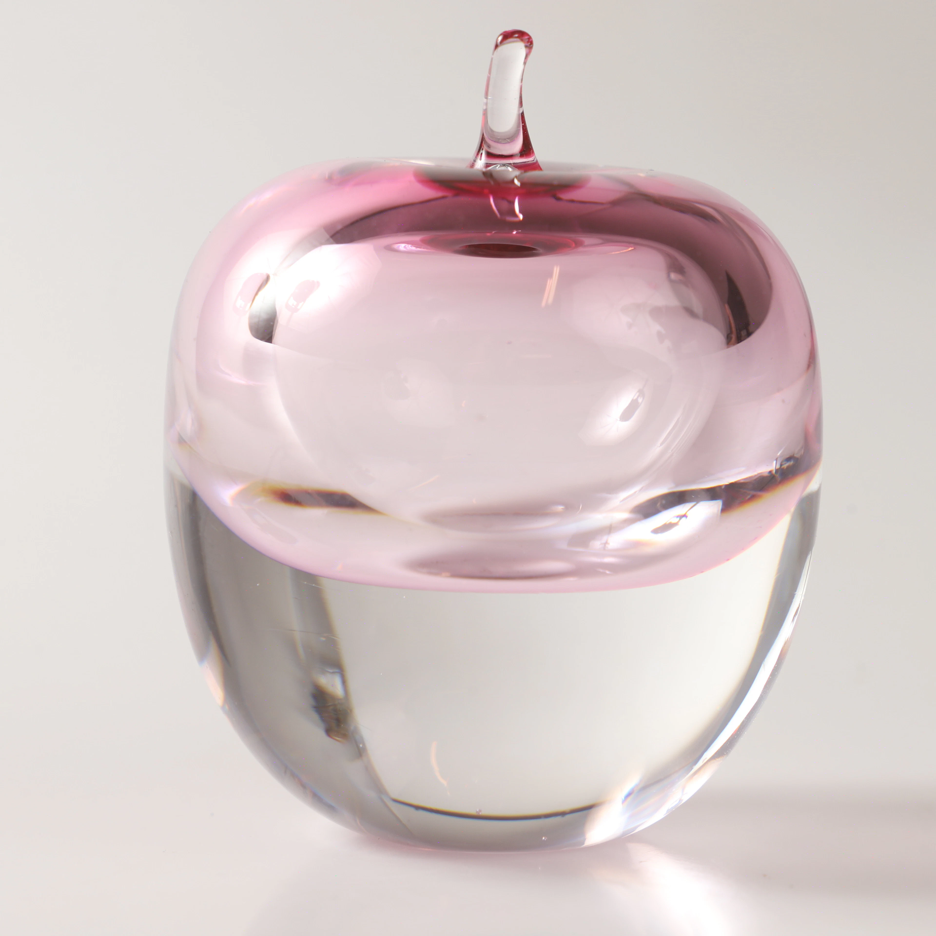 HANNE DREUTLER. Äpple, "Jubileumsäpple", glas, Studio Åhus, 1990.
