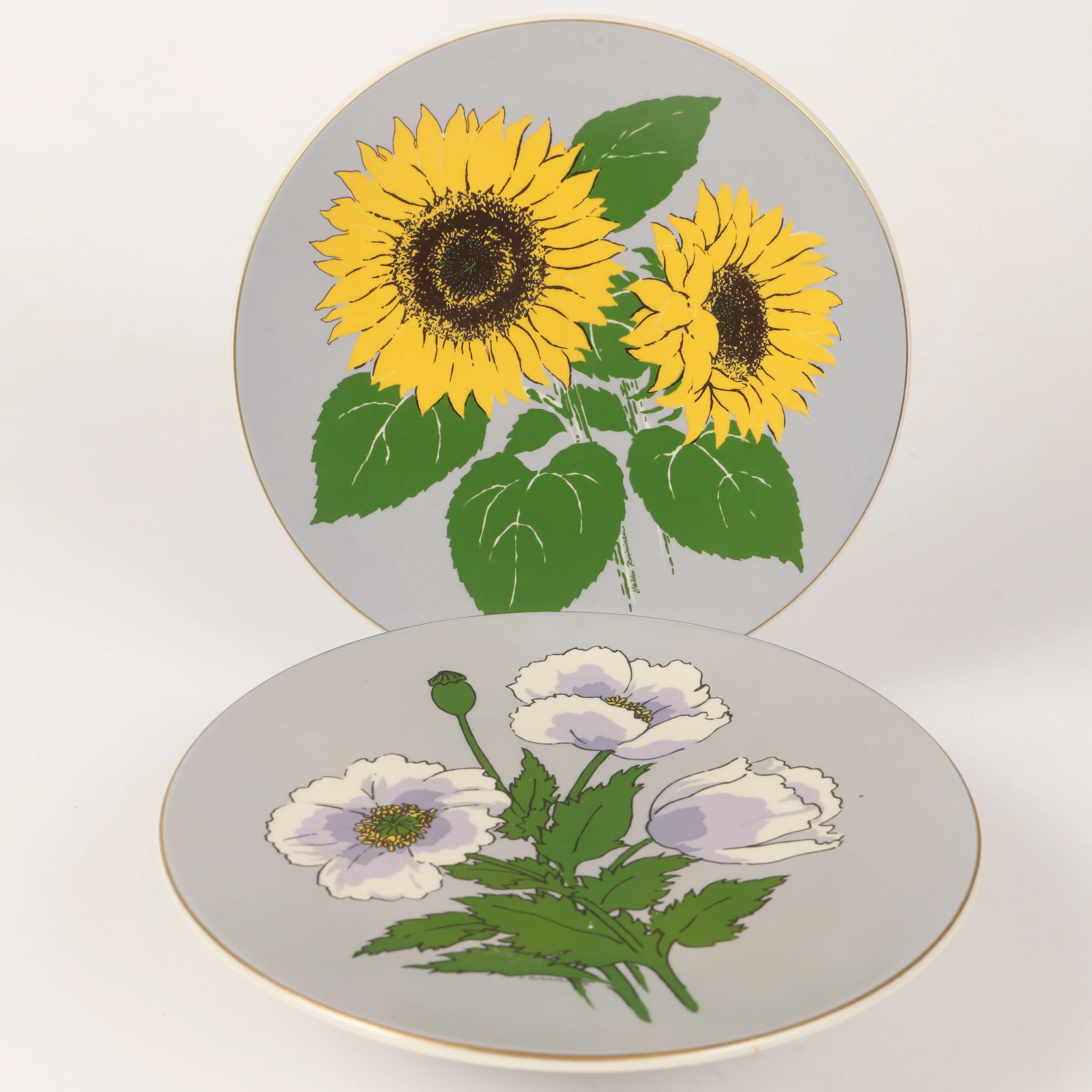 FAT, 2 stycken, porslin med blomstermotiv, Arabia, Finland.