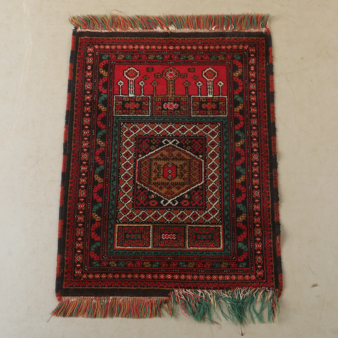 MATTA, orientalisk, 85 x 63 cm.