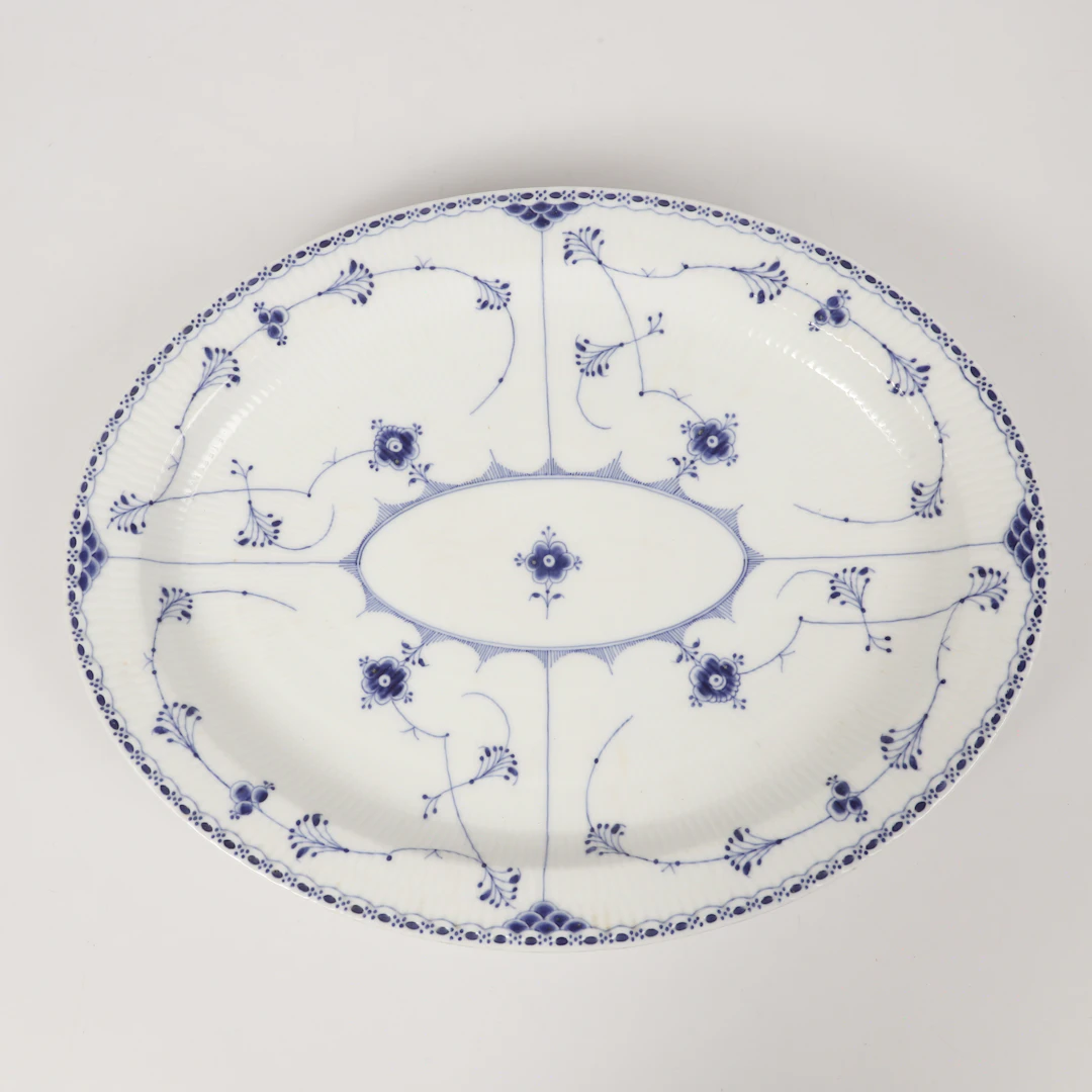 SERVERINGSFAT, "Musselmalet", modell 535, Royal Copenhagen, Danmark, 1894-1900.