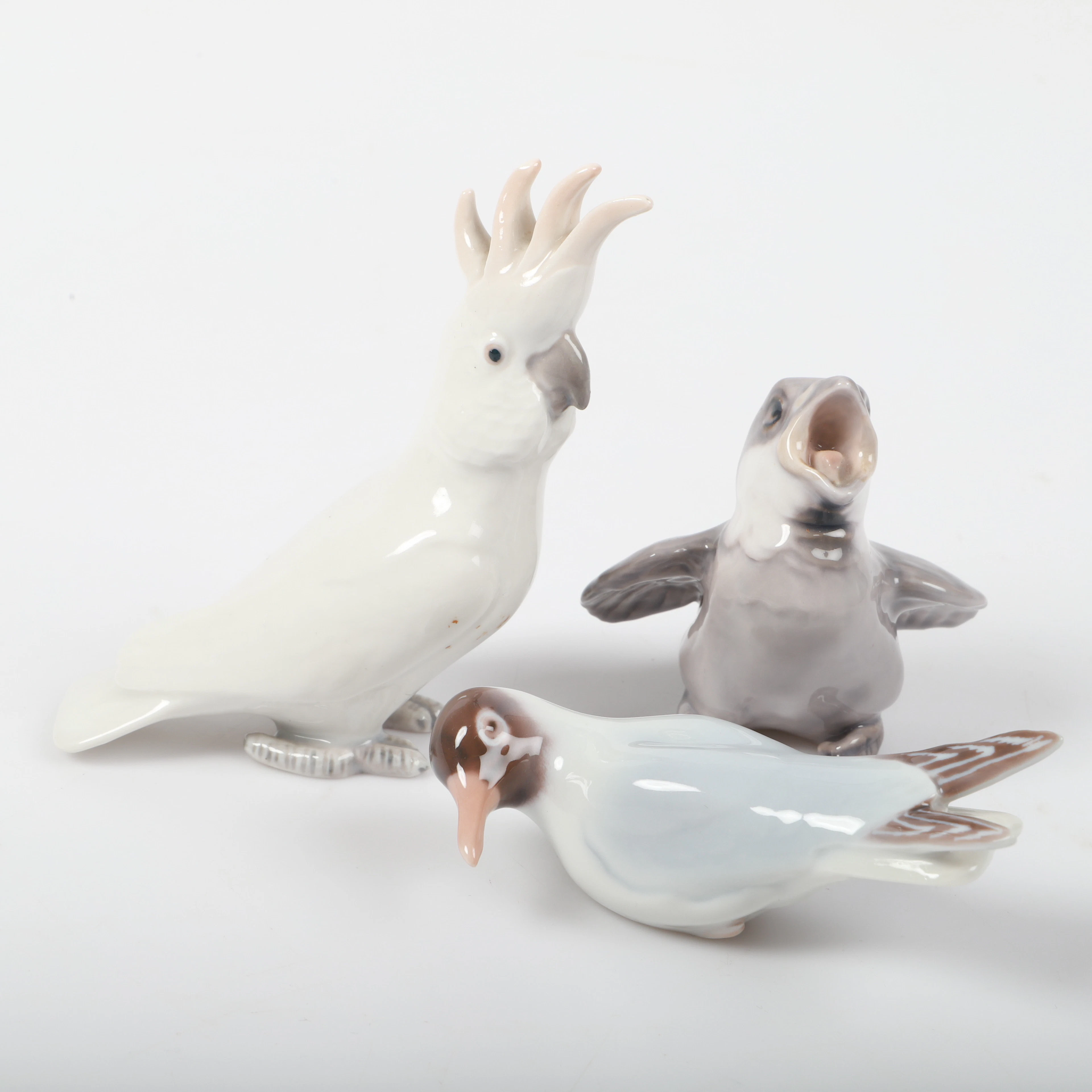 FIGURINER, 3 stycken fåglar, porslin, Bing & Gröndahl, Danmark.