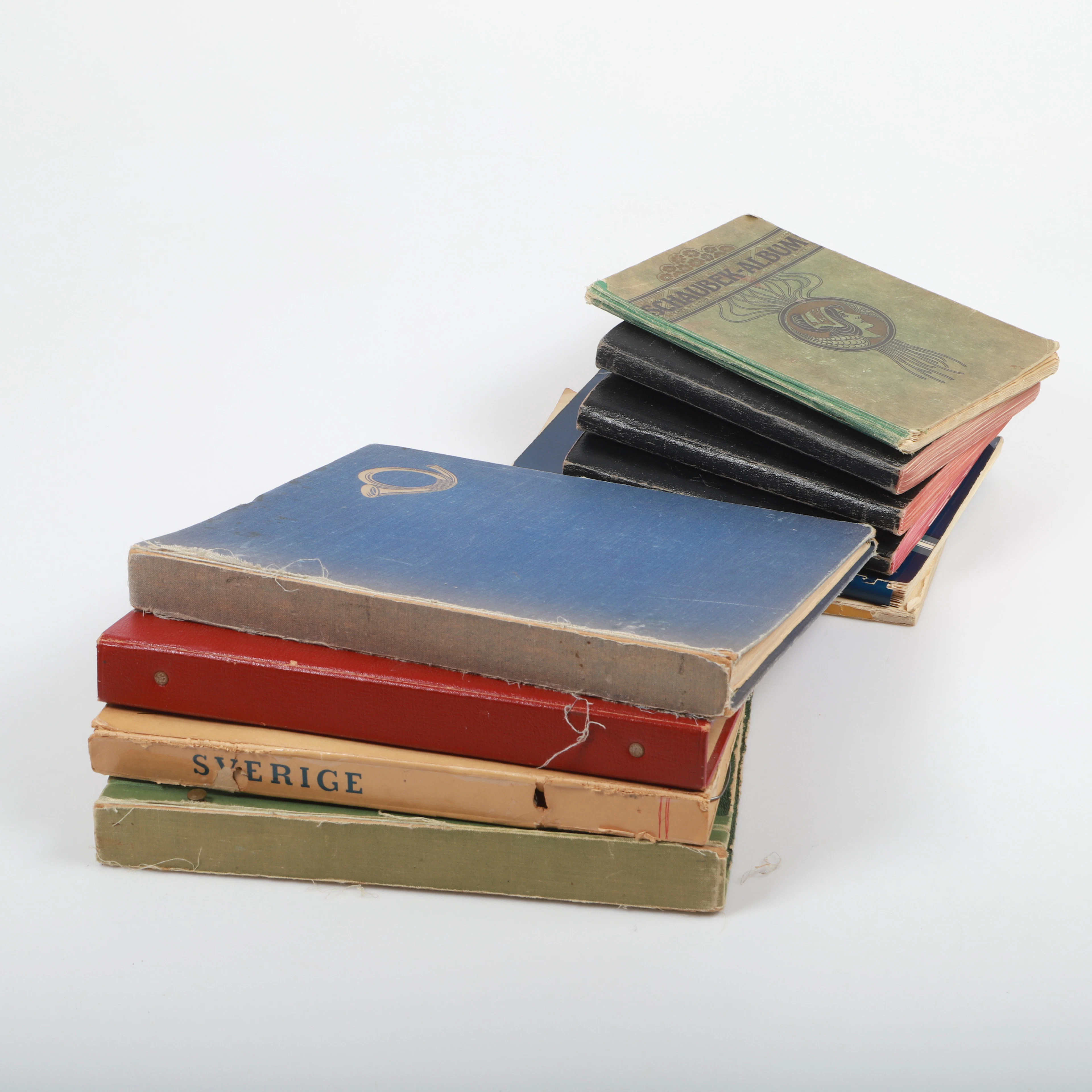FRIMÄRKSSAMLING, bl. a. 10 album + lösa, 1900-tal.