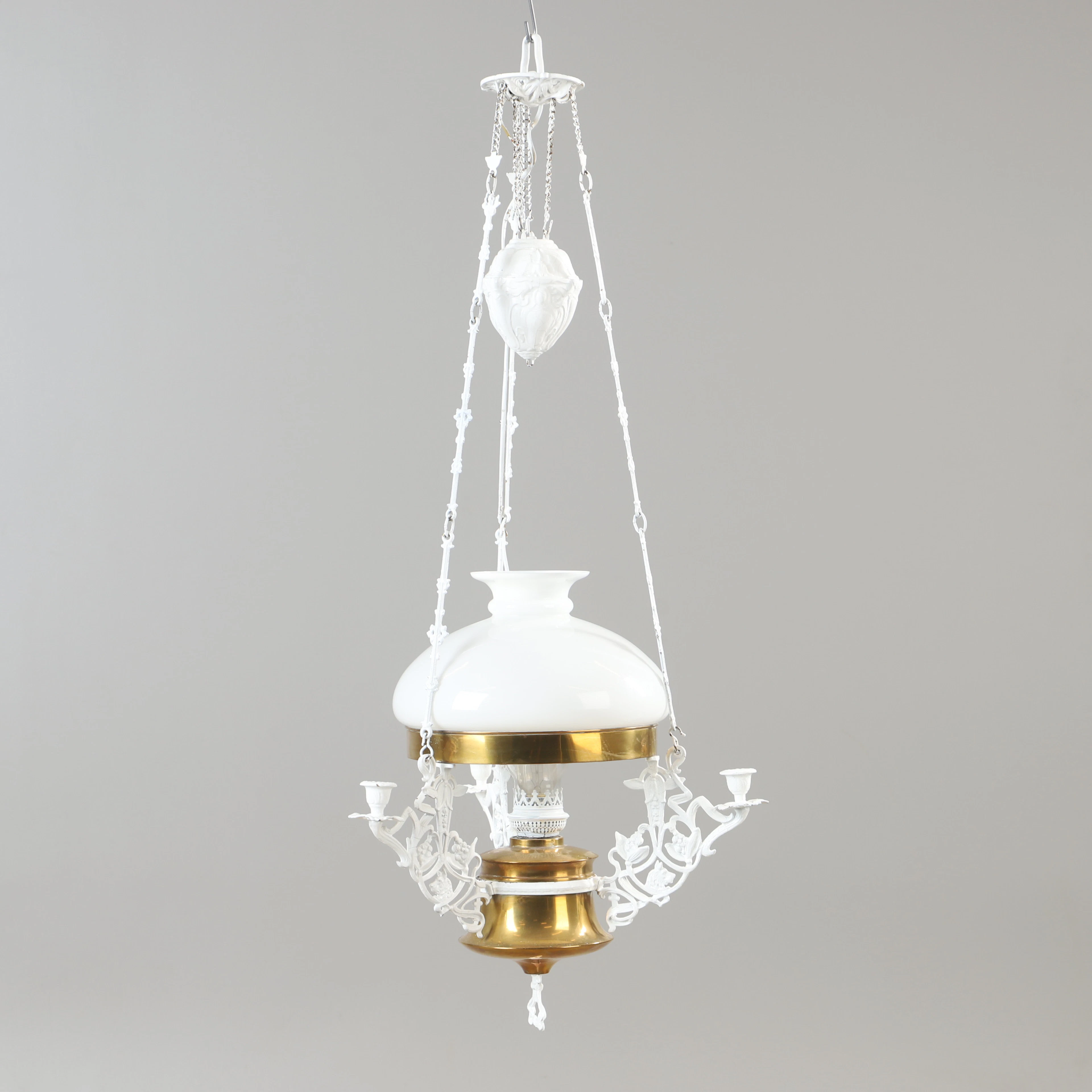 TAKFOTOGENLAMPA, målad metall, 1900-talets första hälft.