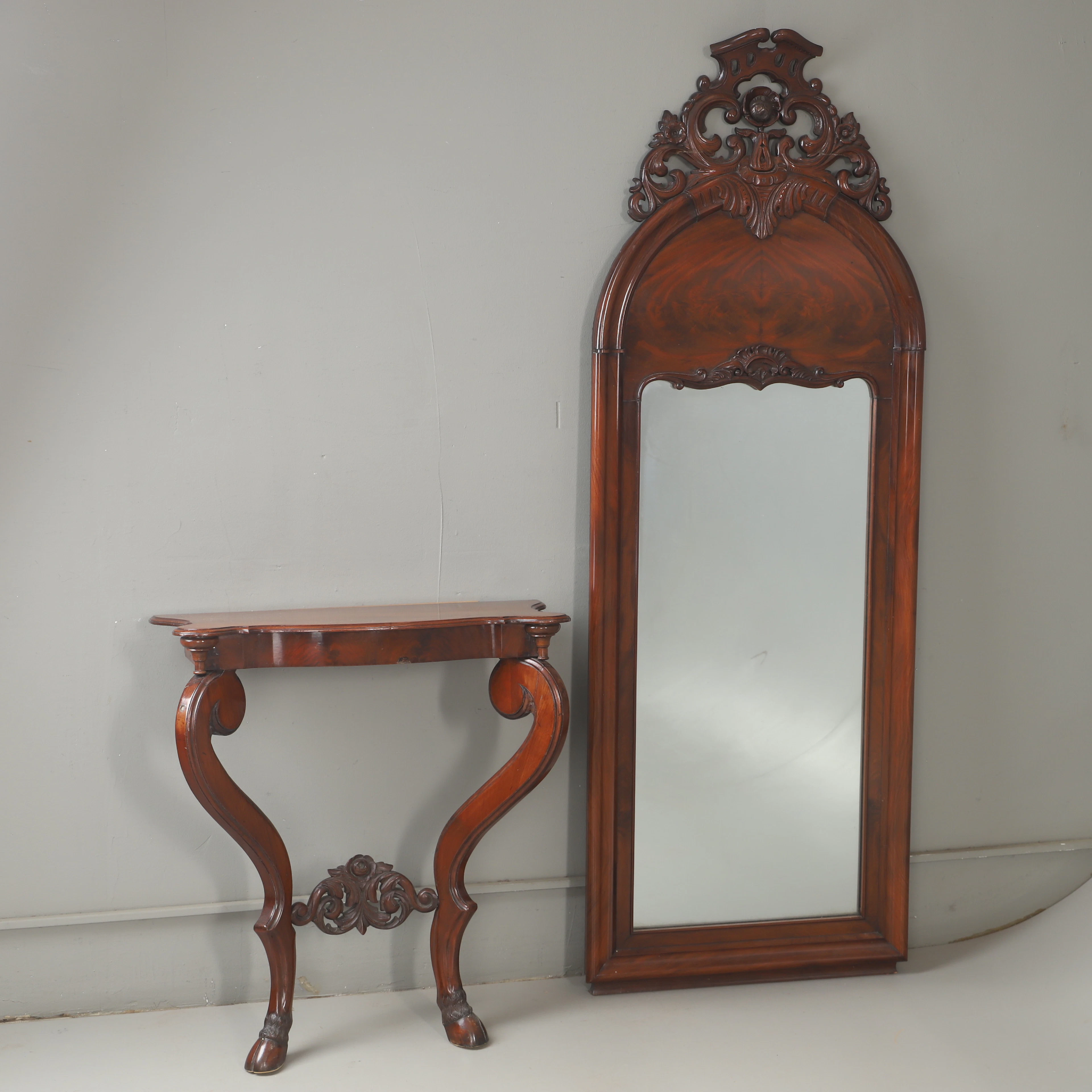 SPEGEL MED KONSOLBORD, mahogny, rokokostil.