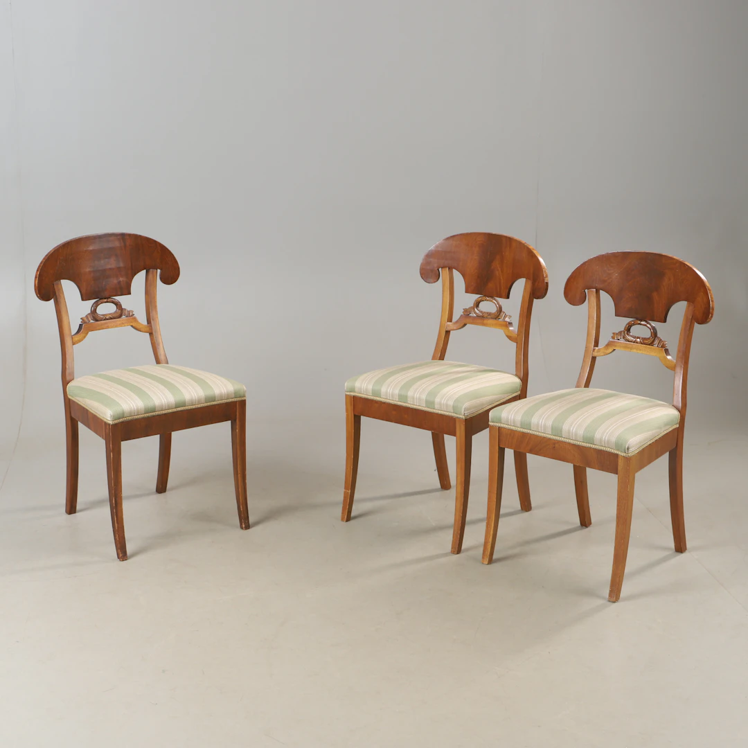 STOLAR, 3 stycken, mahogny, Karl johan.