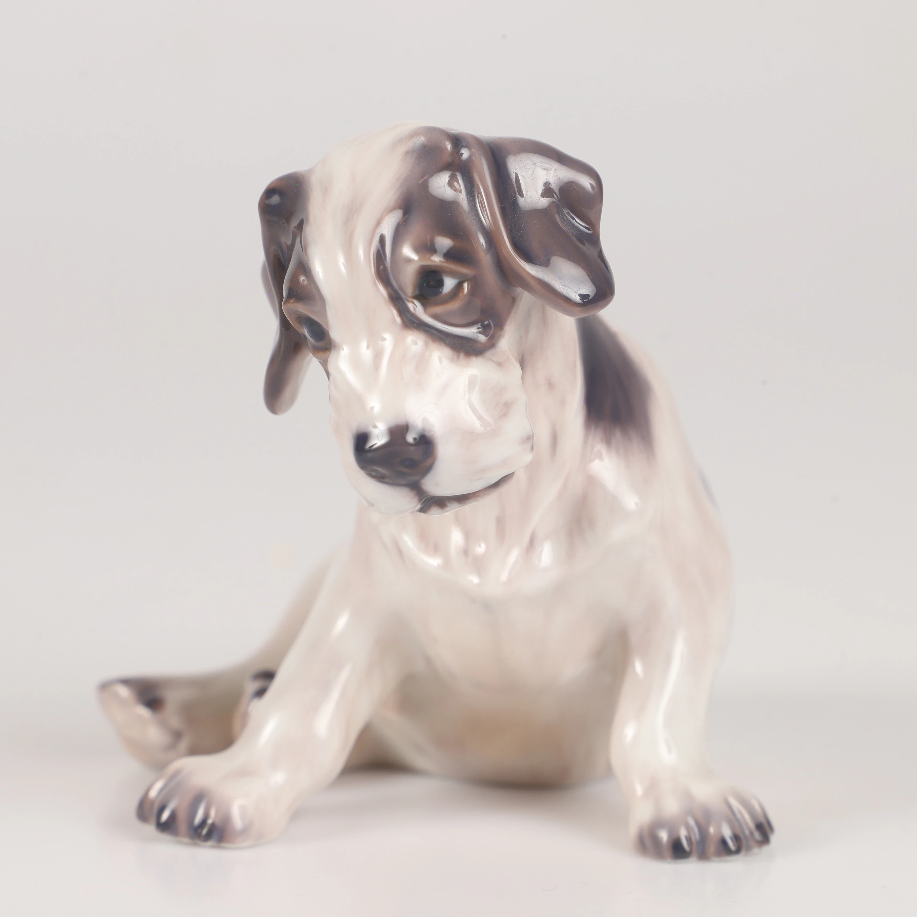 FIGURIN, hund, porslin, Dahl Jensen, Danmark.