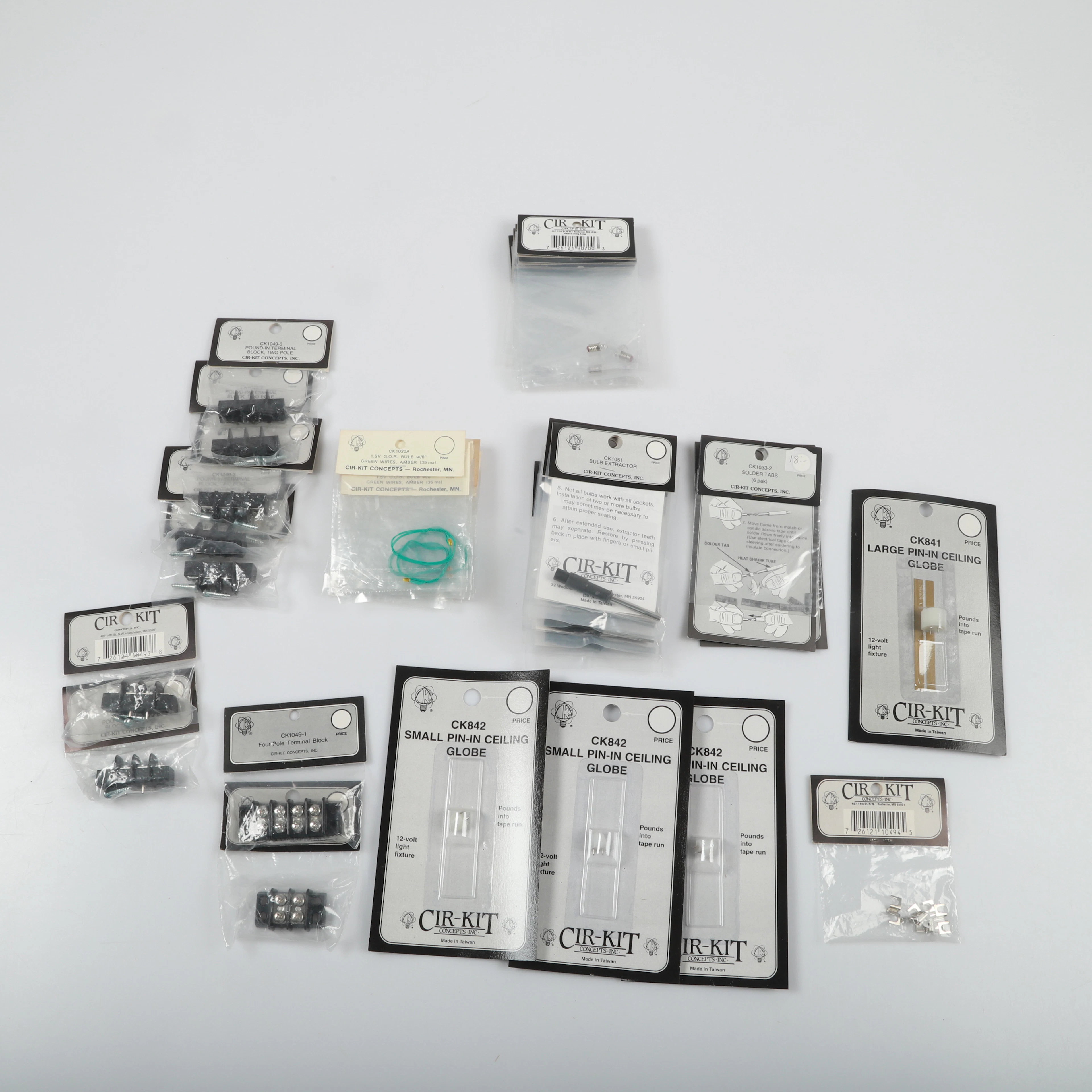 DOCK- ELLER TITTSKÅPSMINIATYRER, ca 46 förpackningar, CIR-KIT Concepts, Inc.