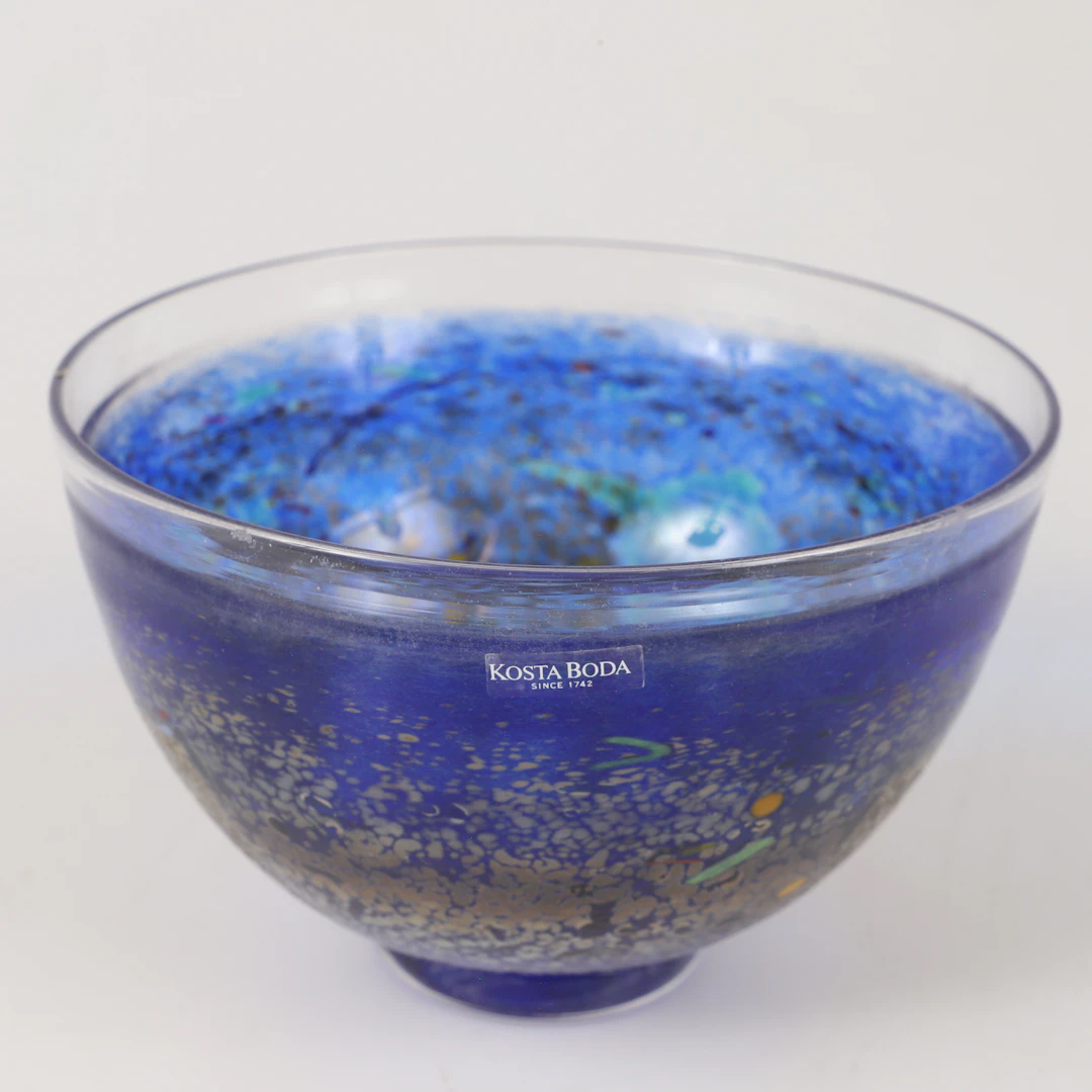 BERTIL VALLIEN. Skål, "Satellite", glas, Kosta Boda, signerad.