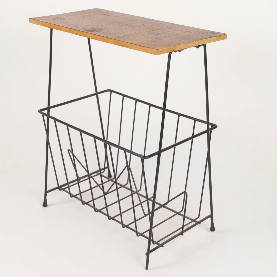 TIDNINGSHYLLA, teak, 1900-talets mitt.