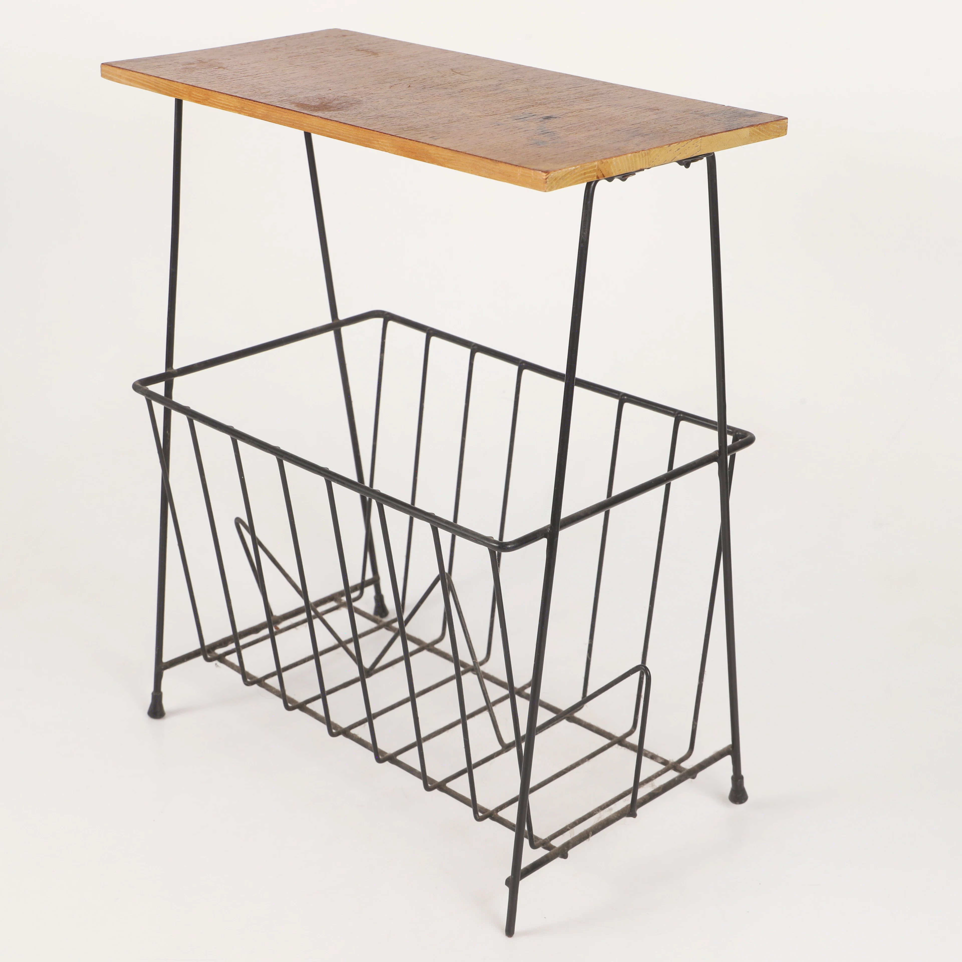TIDNINGSHYLLA, teak, 1900-talets mitt.