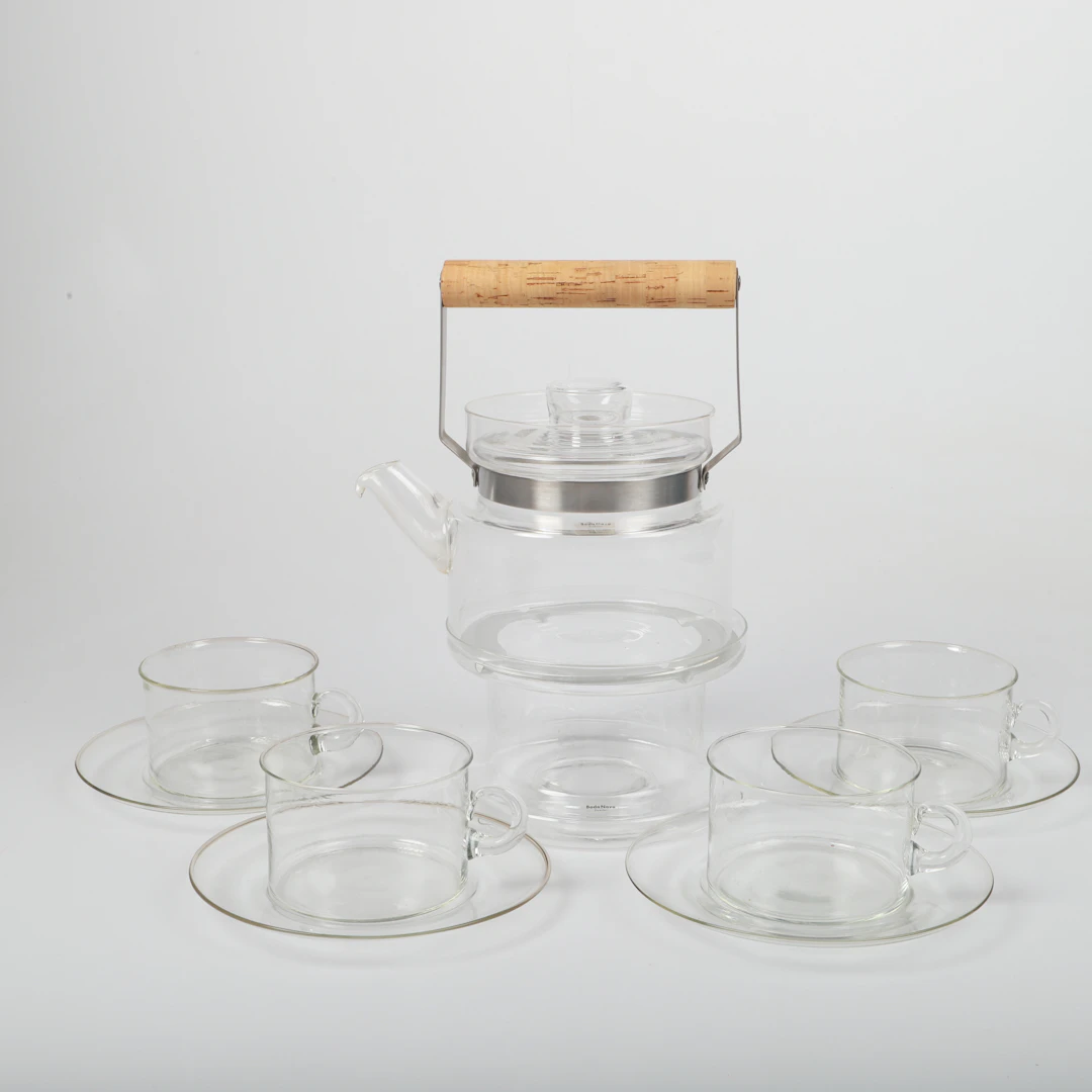 SIGNE PERSSON-MELIN. Teservis, 10 delar, glas/kork, Boda, 1970-80-tal.