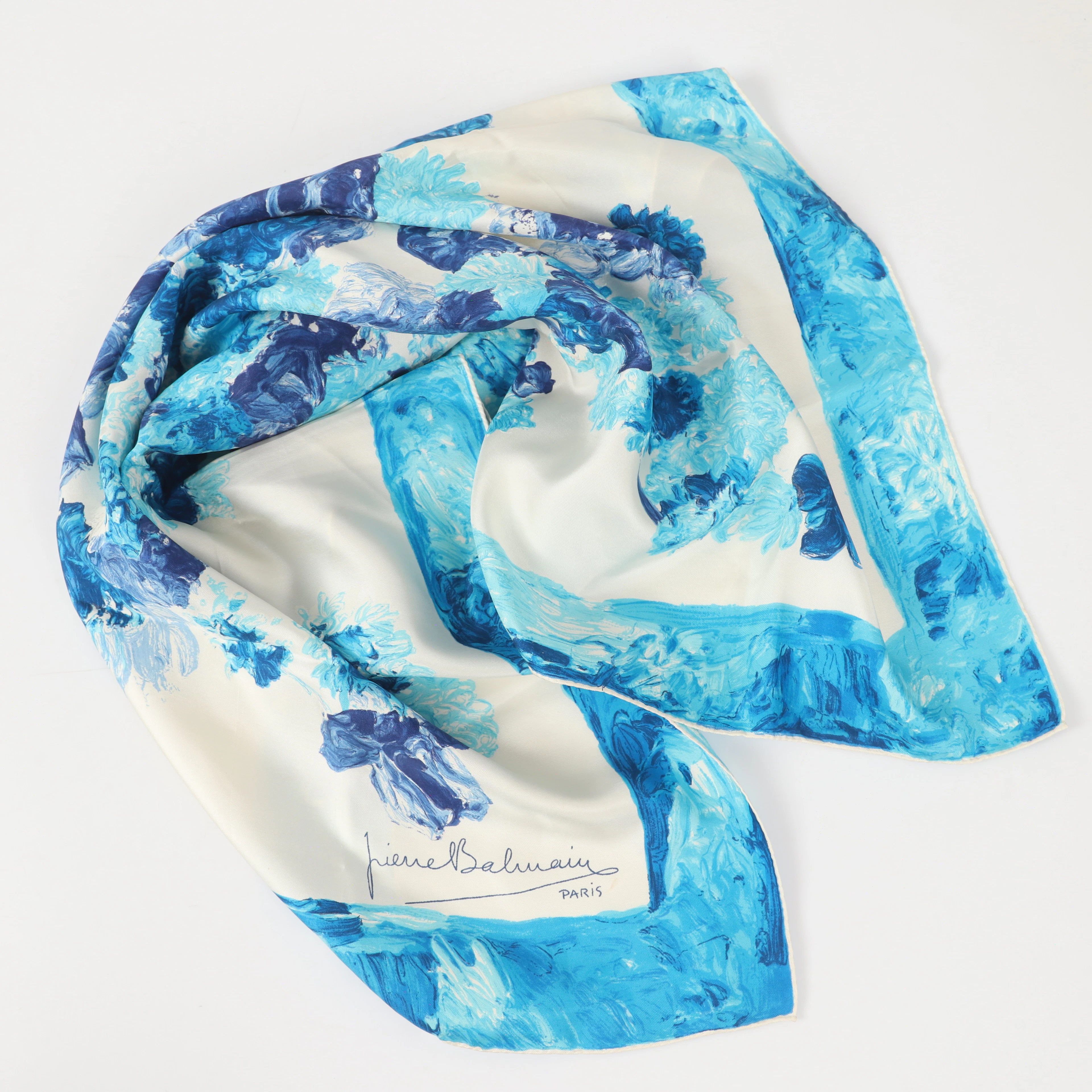 PIERRE BALMAIN. Scarf, siden, Paris.