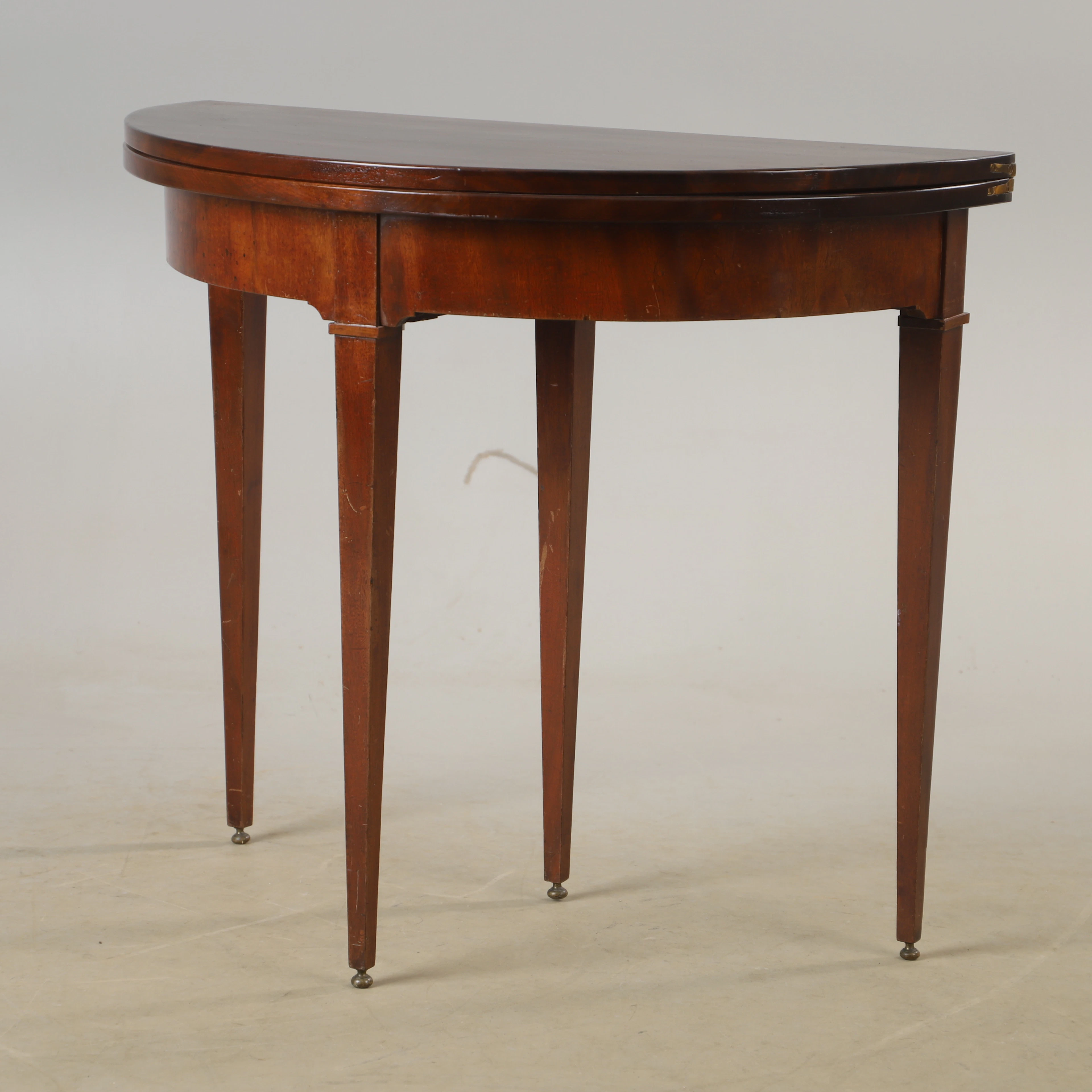 SPELBORD, mahogny, 1900-talets första hälft.