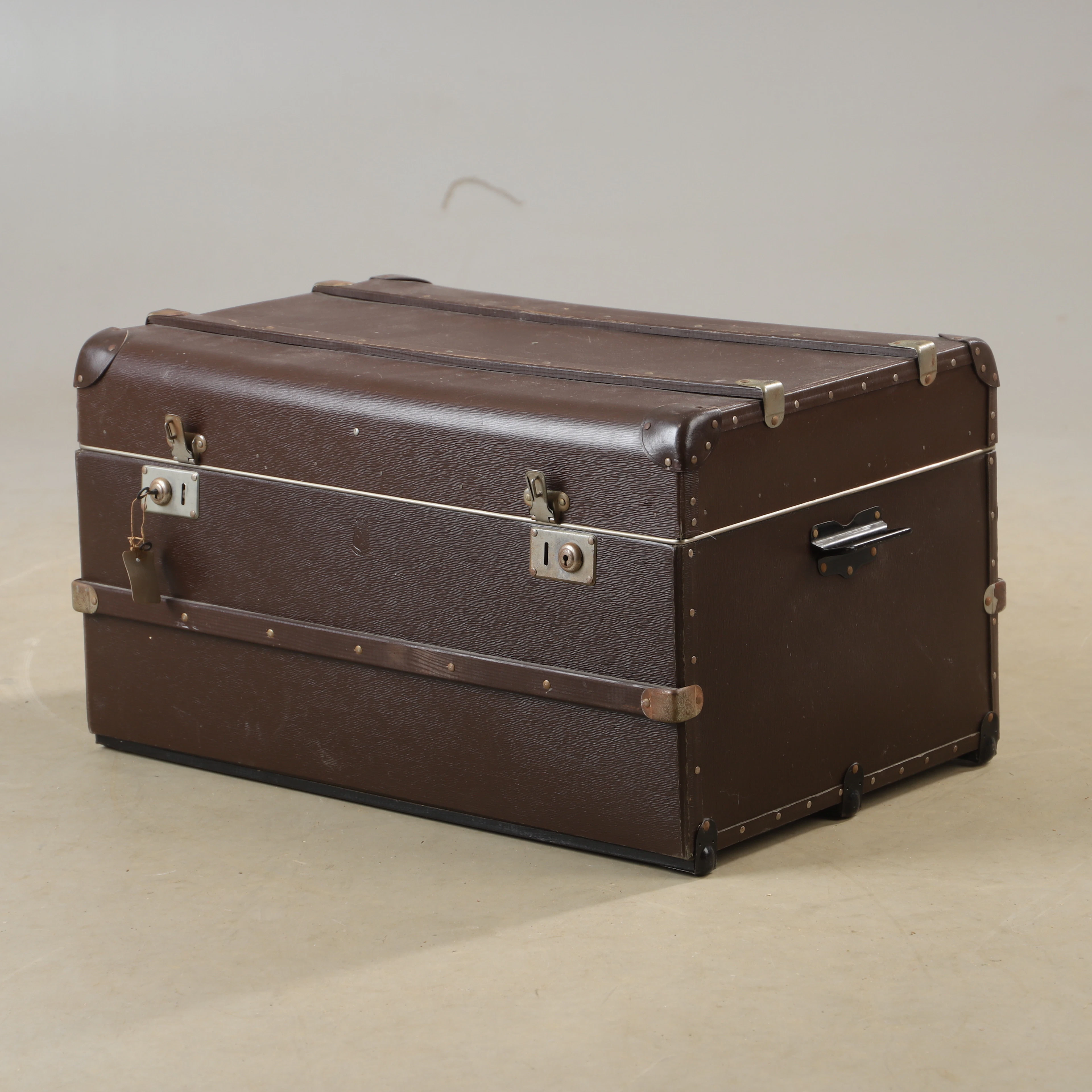 KOFFERT, trä/papp, 1900-tal.
