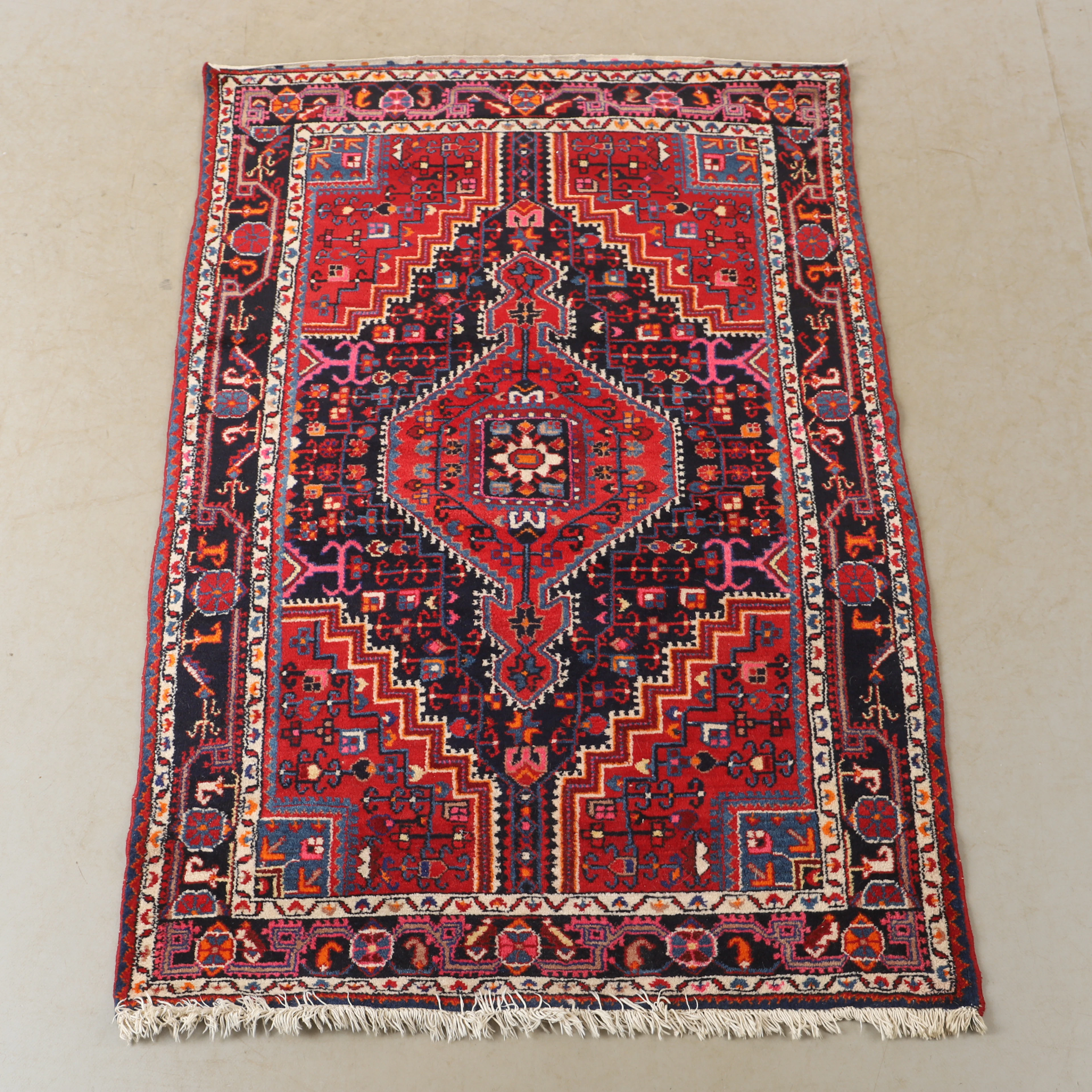 MATTA, orientalisk, 174 x 116 cm.