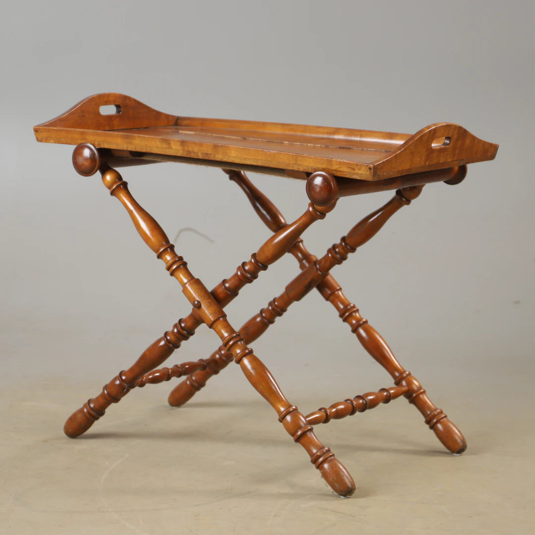 BRICKBORD, mahogny, 1900-talets första hälft.