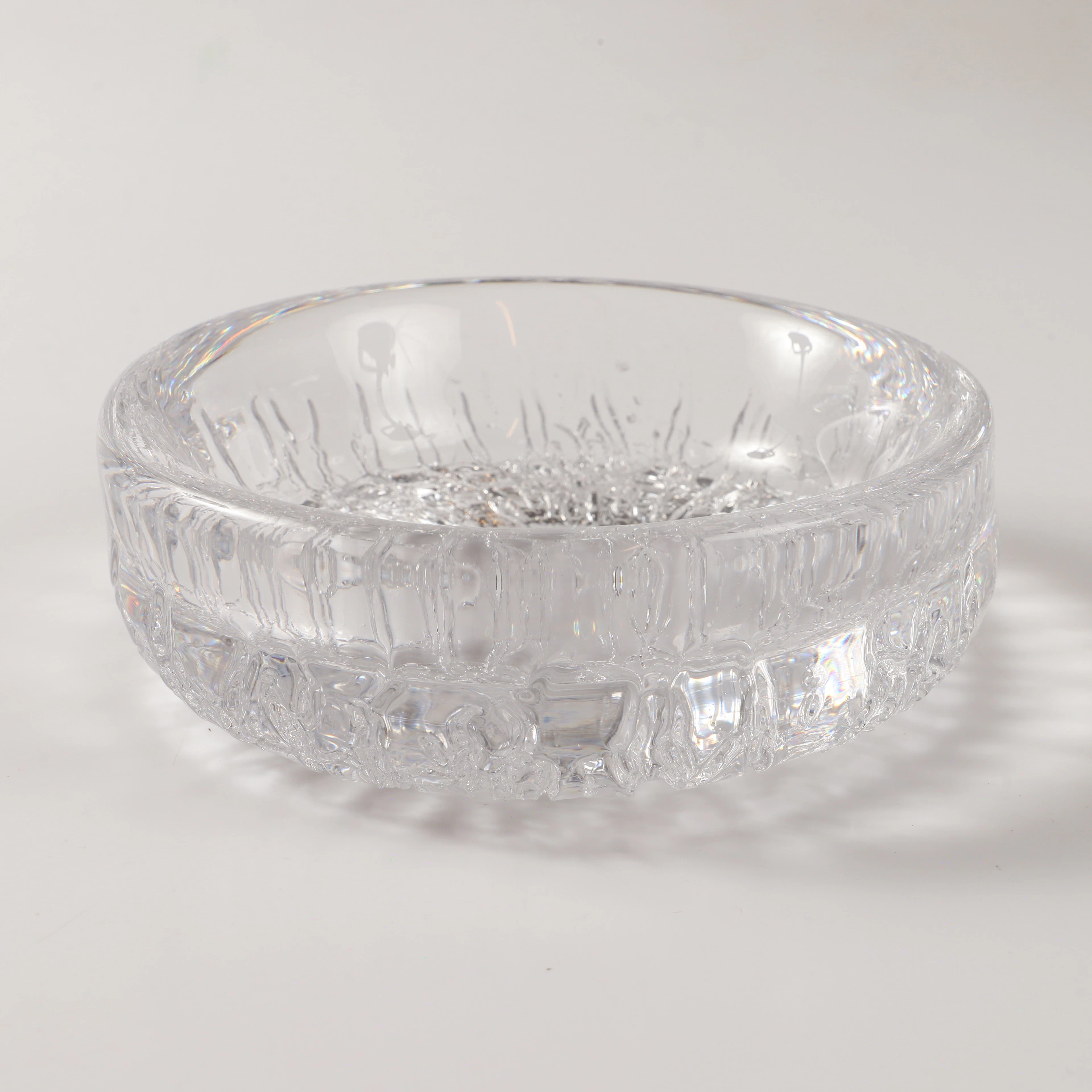 GÖRAN WÄRFF. Skålfat, glas, Kosta, signerad.