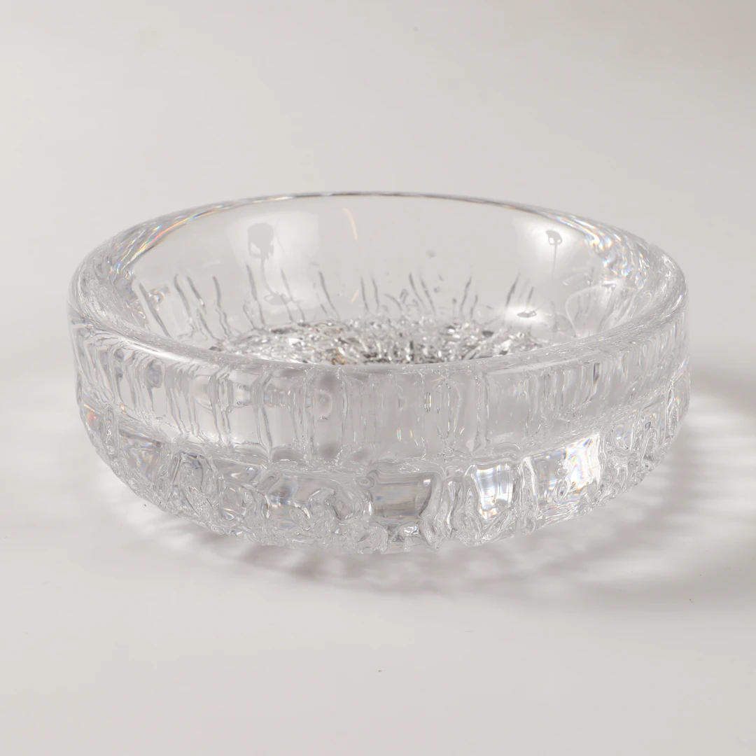 GÖRAN WÄRFF. Skålfat, glas, Kosta, signerad.