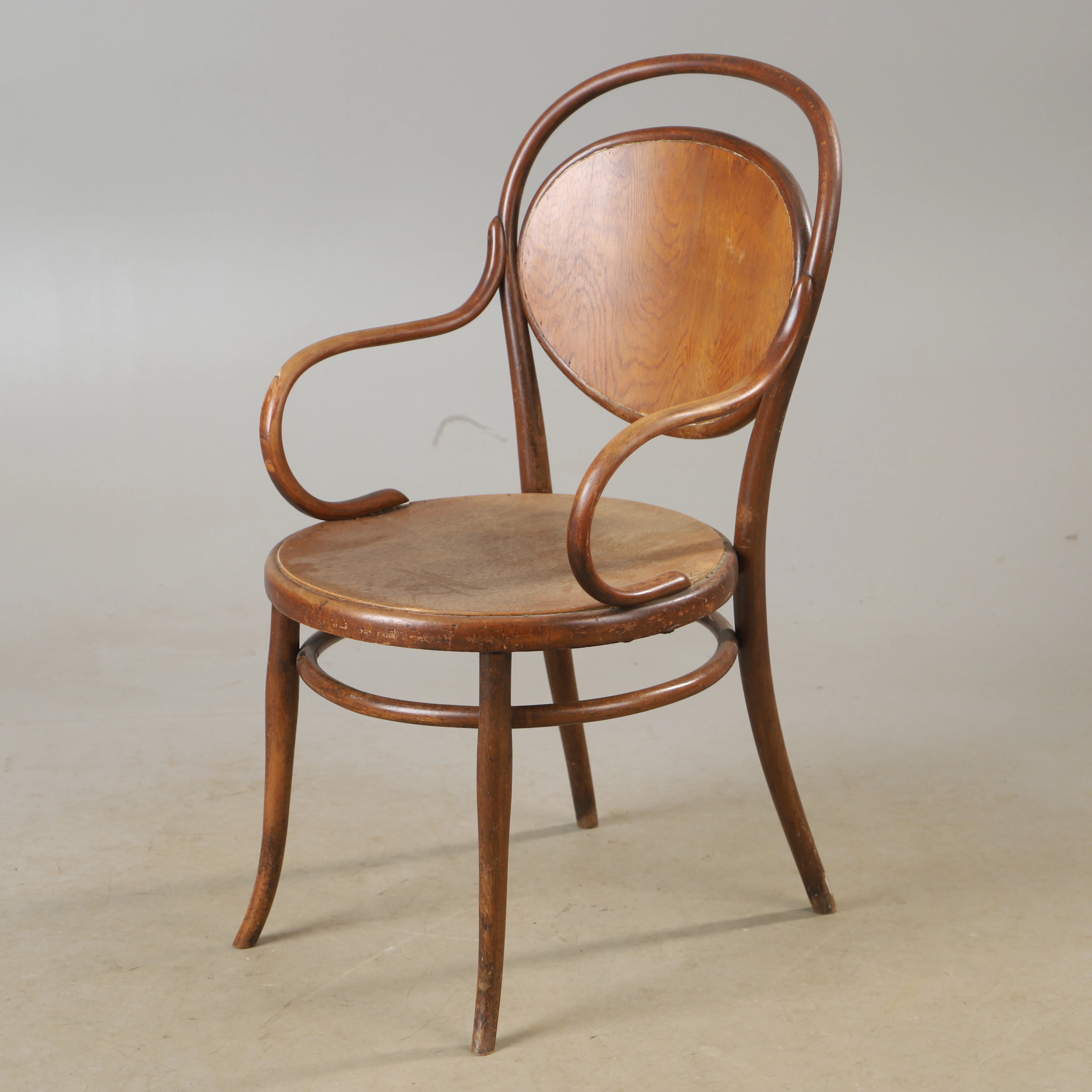 KARMSTOL, böjträ, Thonet, Österrike, 1900-talets första hälft.