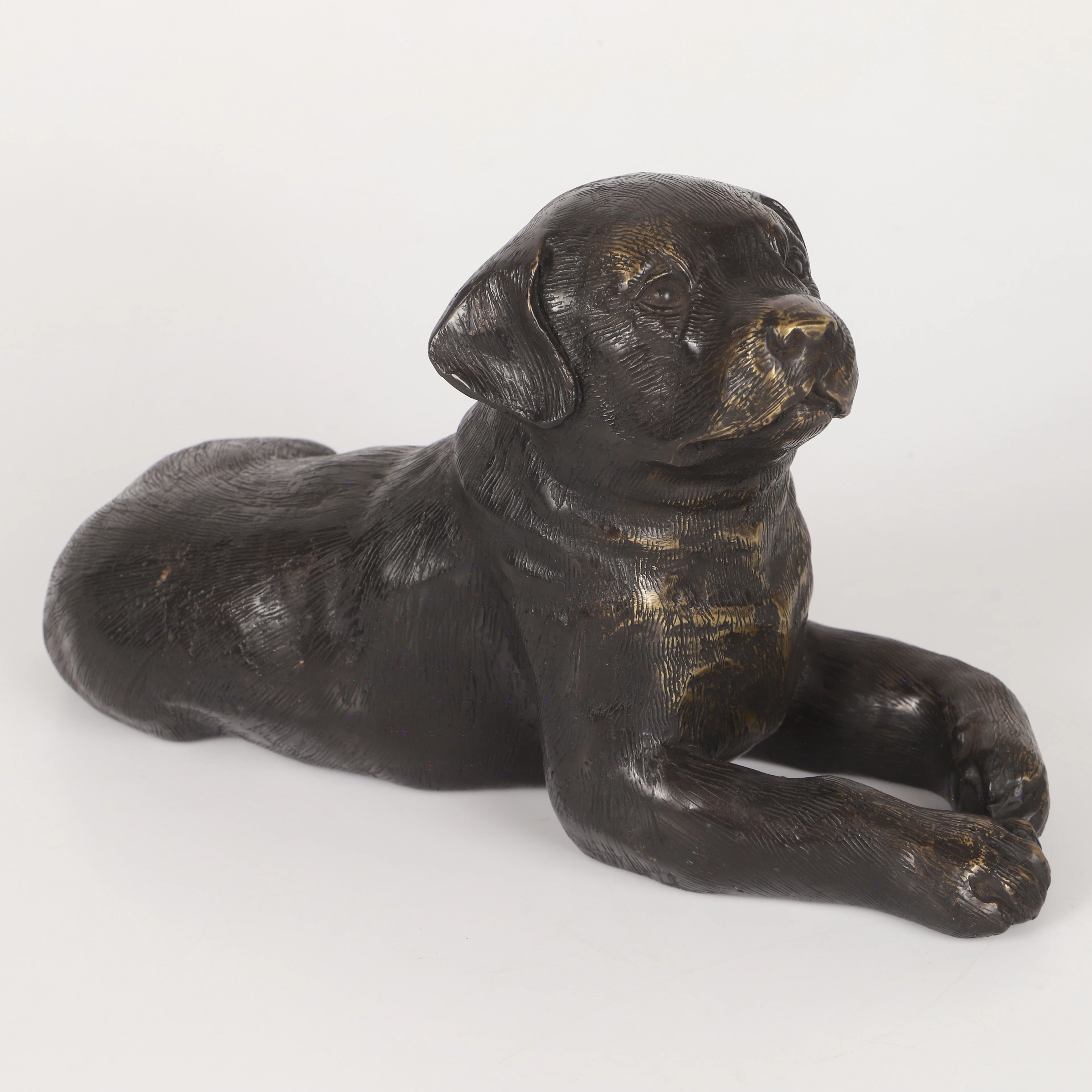 FIGURIN, labradorvalp, brons.