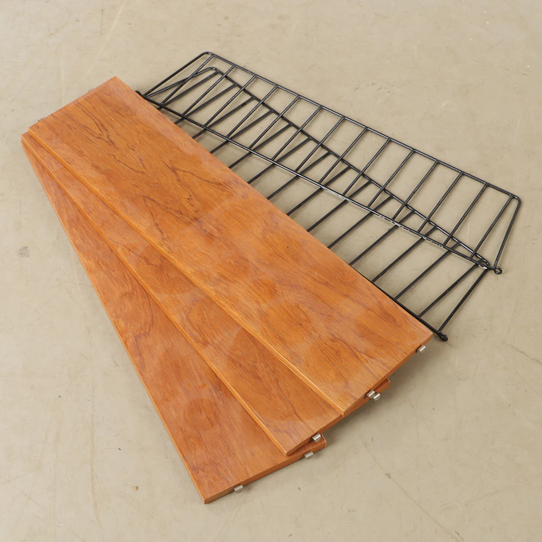 STRINGHYLLA, teak, 1900-talets mitt.