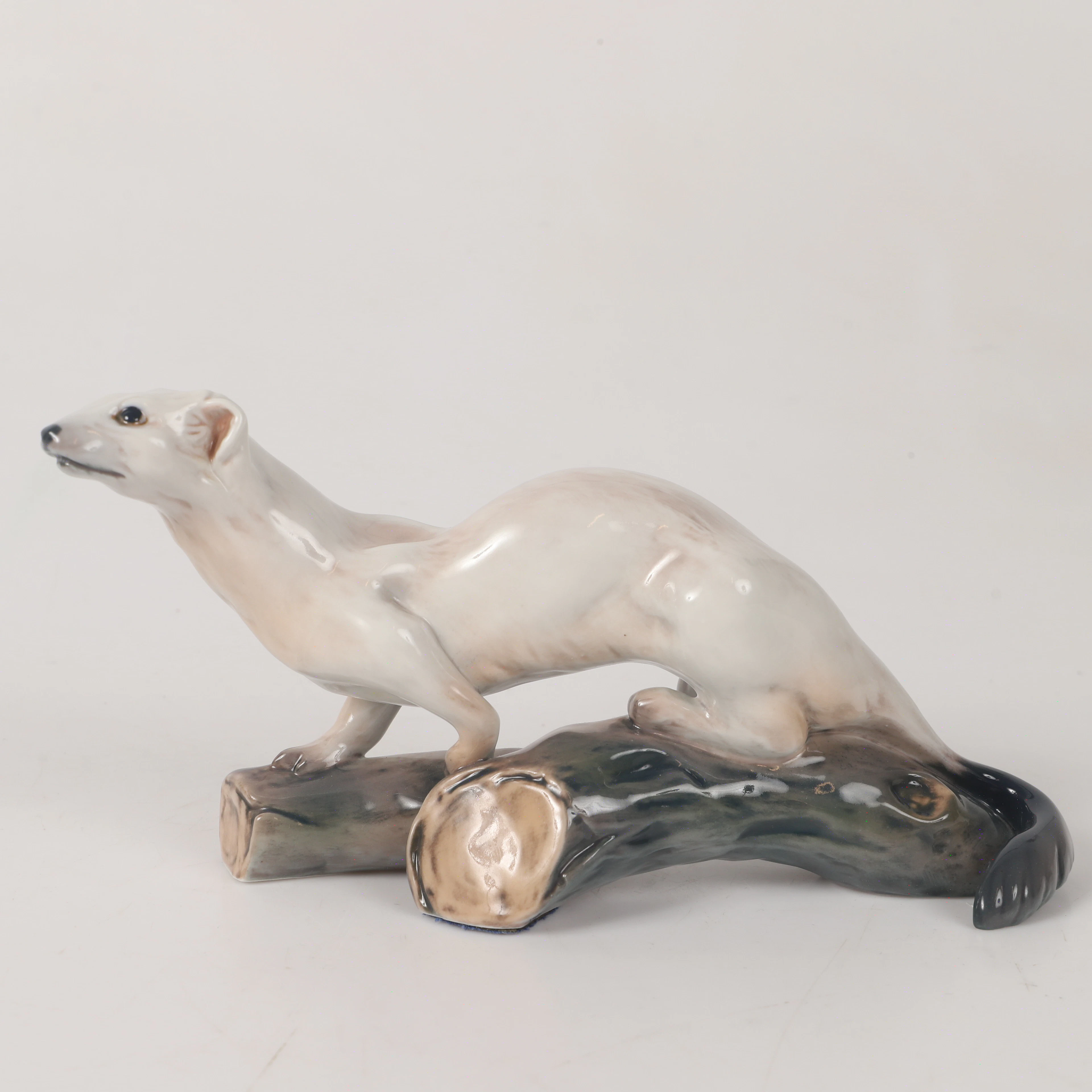 FIGURIN, hermelin, porslin, Dahl Jensen, Danmark.