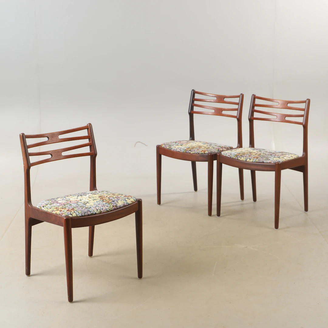 JOHANNES ANDERSEN. Stolar, 3 stycken, "Vamo", no 101, teak, Danmark