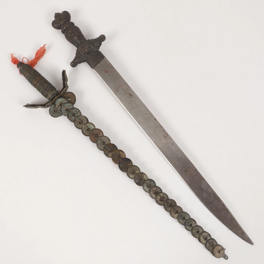 SVÄRD, 2 stycken, 1800-tal.