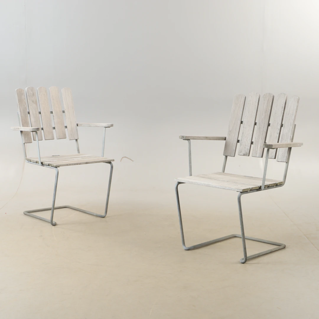 ARTHUR LINDQVIST. Trädgårdsstolar, 1 par, teak, modell A2, Grythyttan.