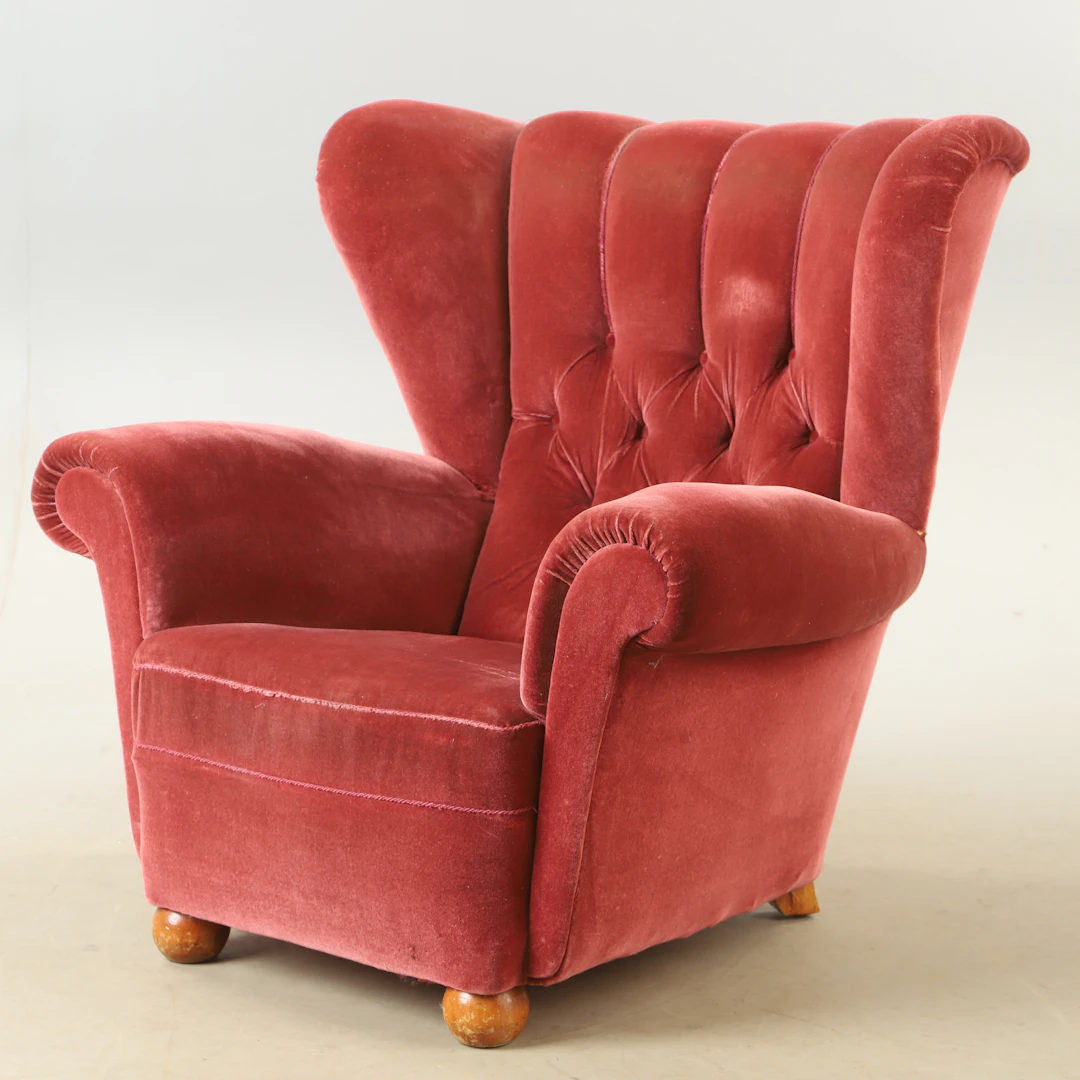 ÖRONLAPPSFÅTÖLJ, plyschklädsel, Swedish modern, 1940-tal.
