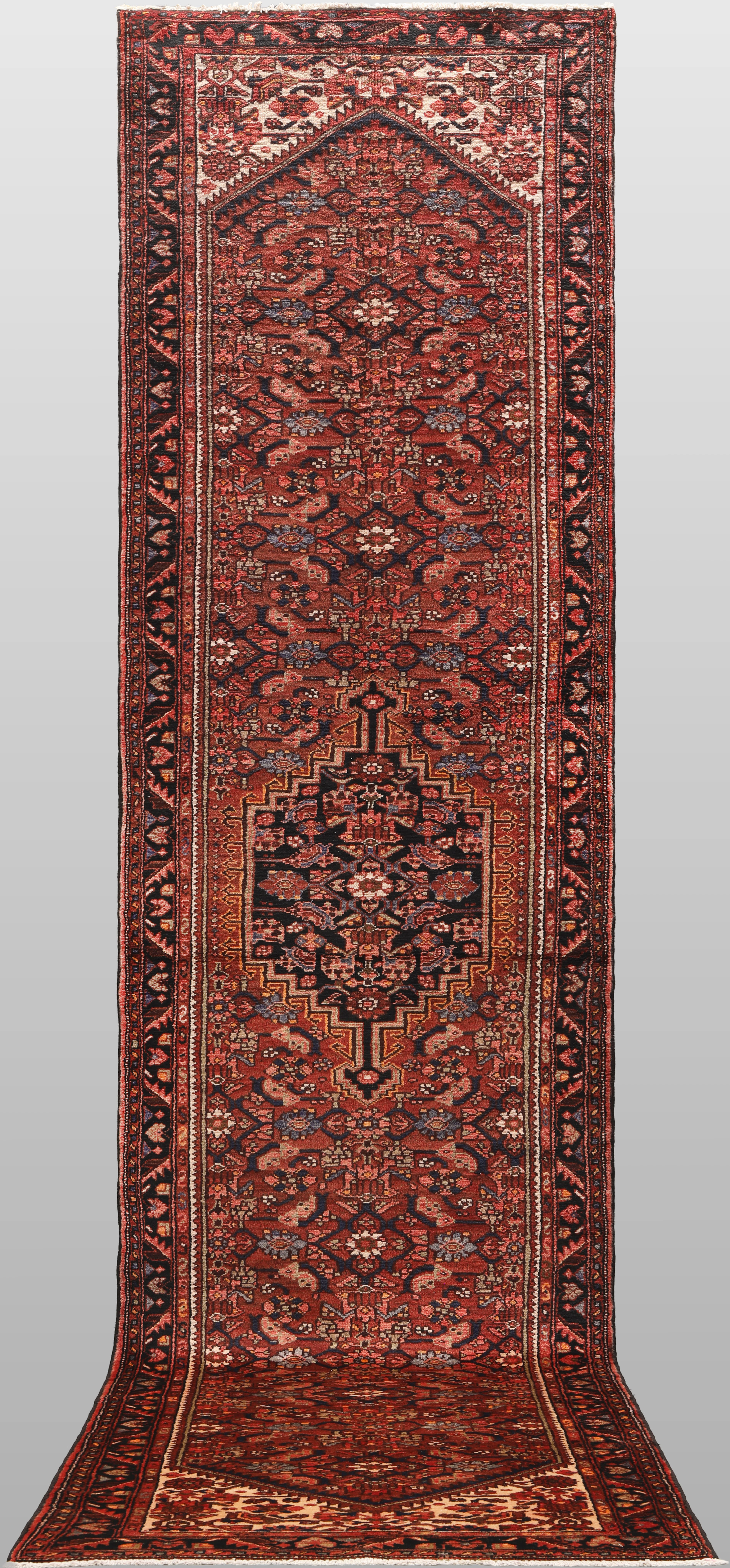 MATTA, "Hamadan", galleri, 497 x 110cm.