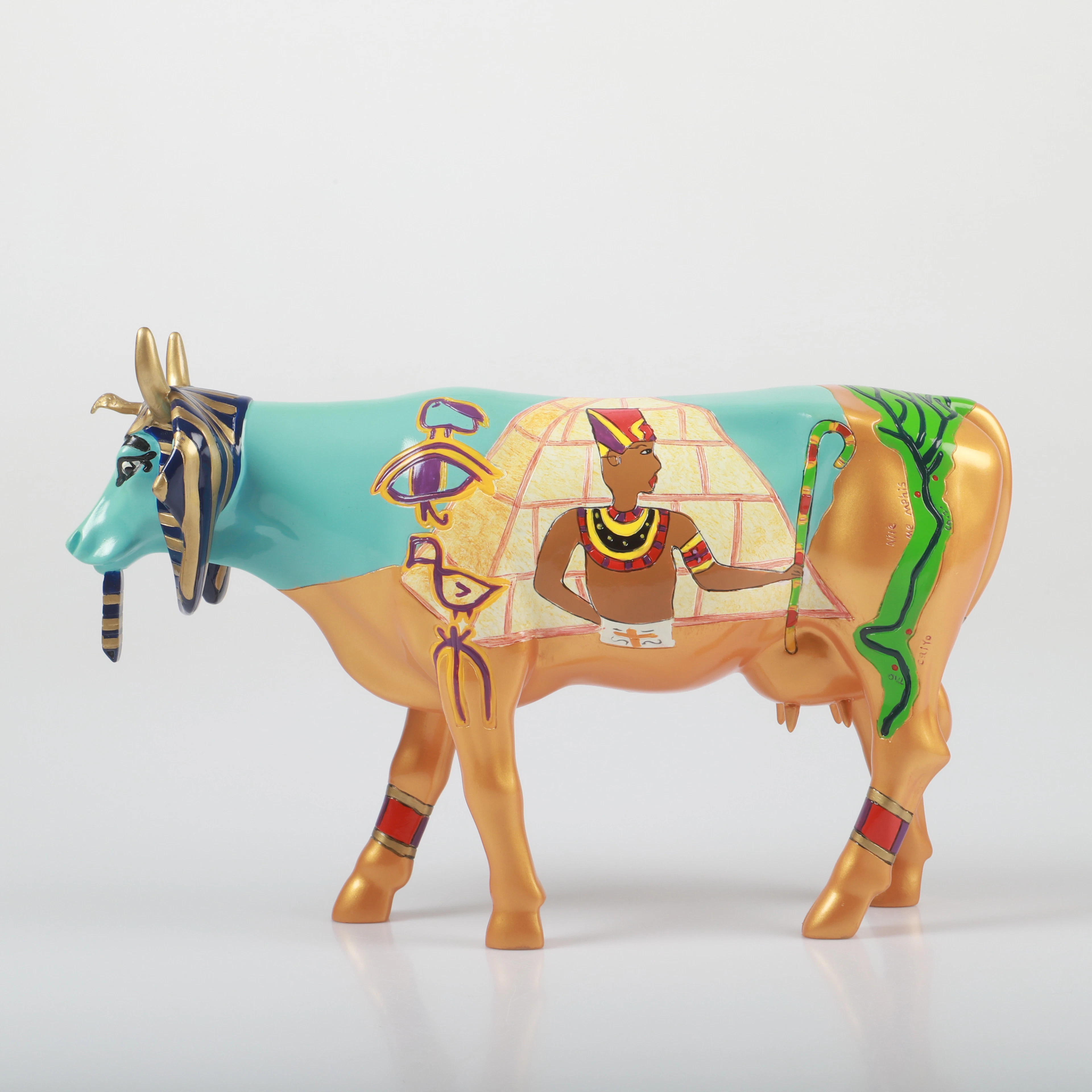 DANIELLE L. SHUMAKER. Skulptur, "Cowopatra", konstmassa, CowParade, 2000-tal.