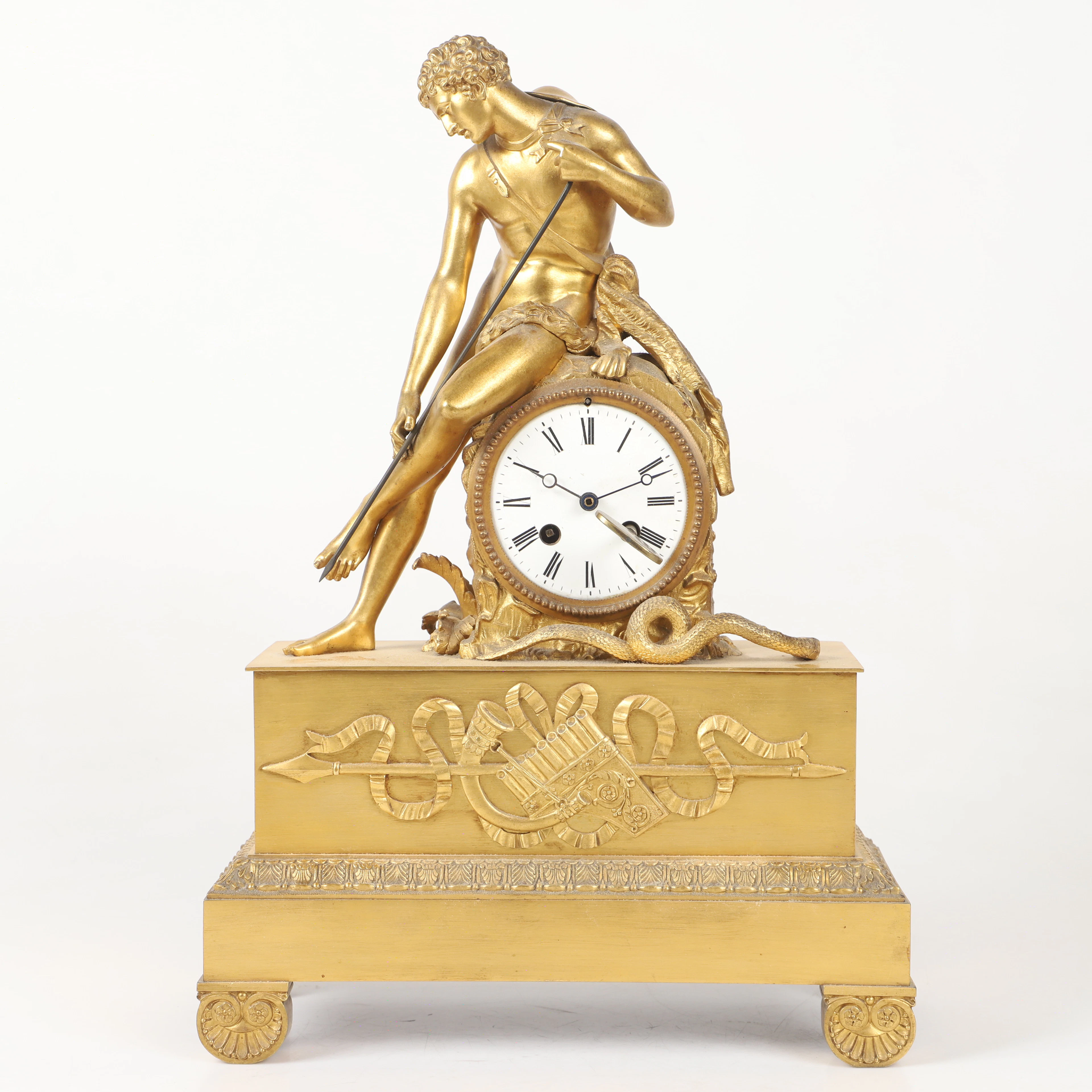 BORDSUR, förgylld med figurin, 1800-talets andra hälft.