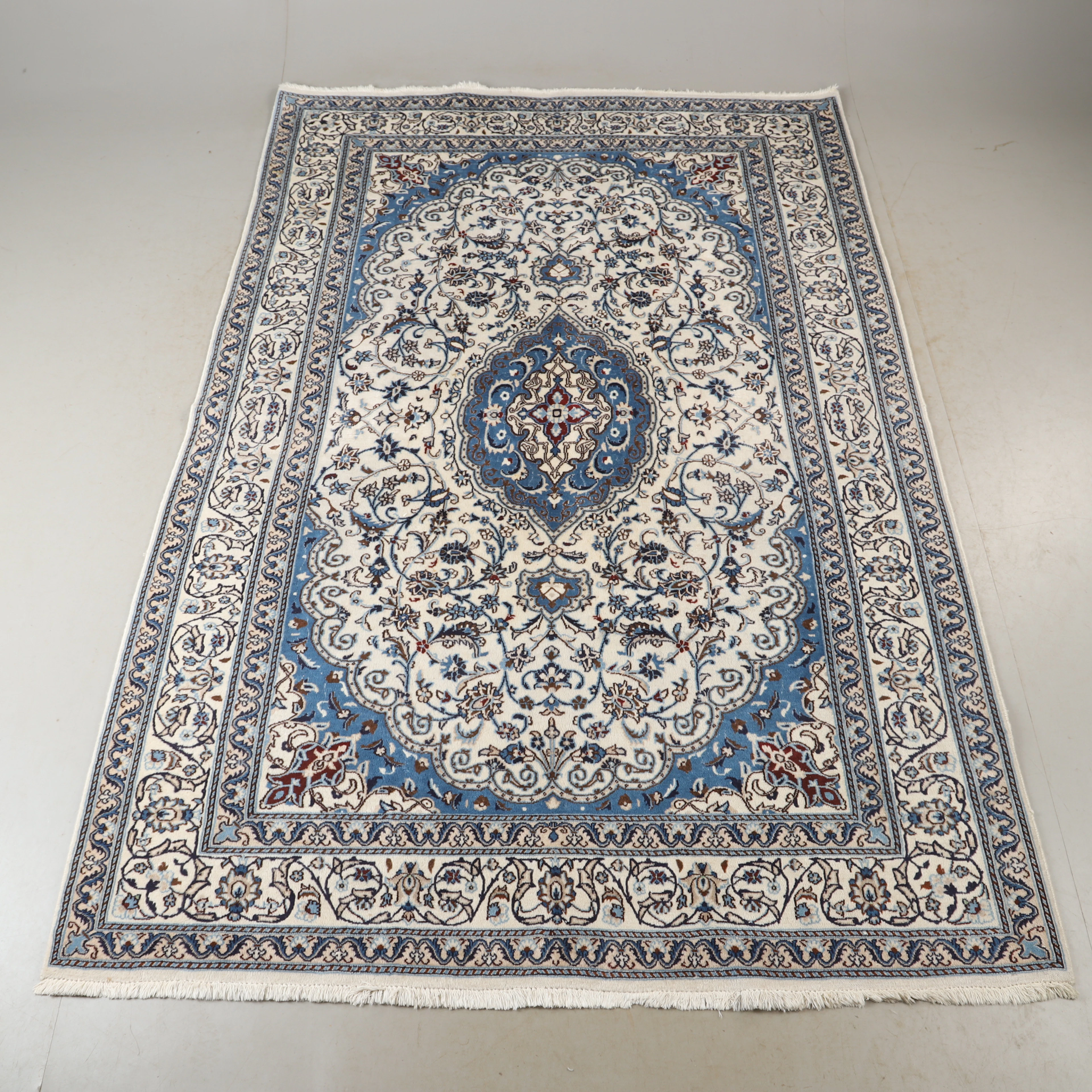 MATTA, "Isfahan Nain", 296 x 200 cm.