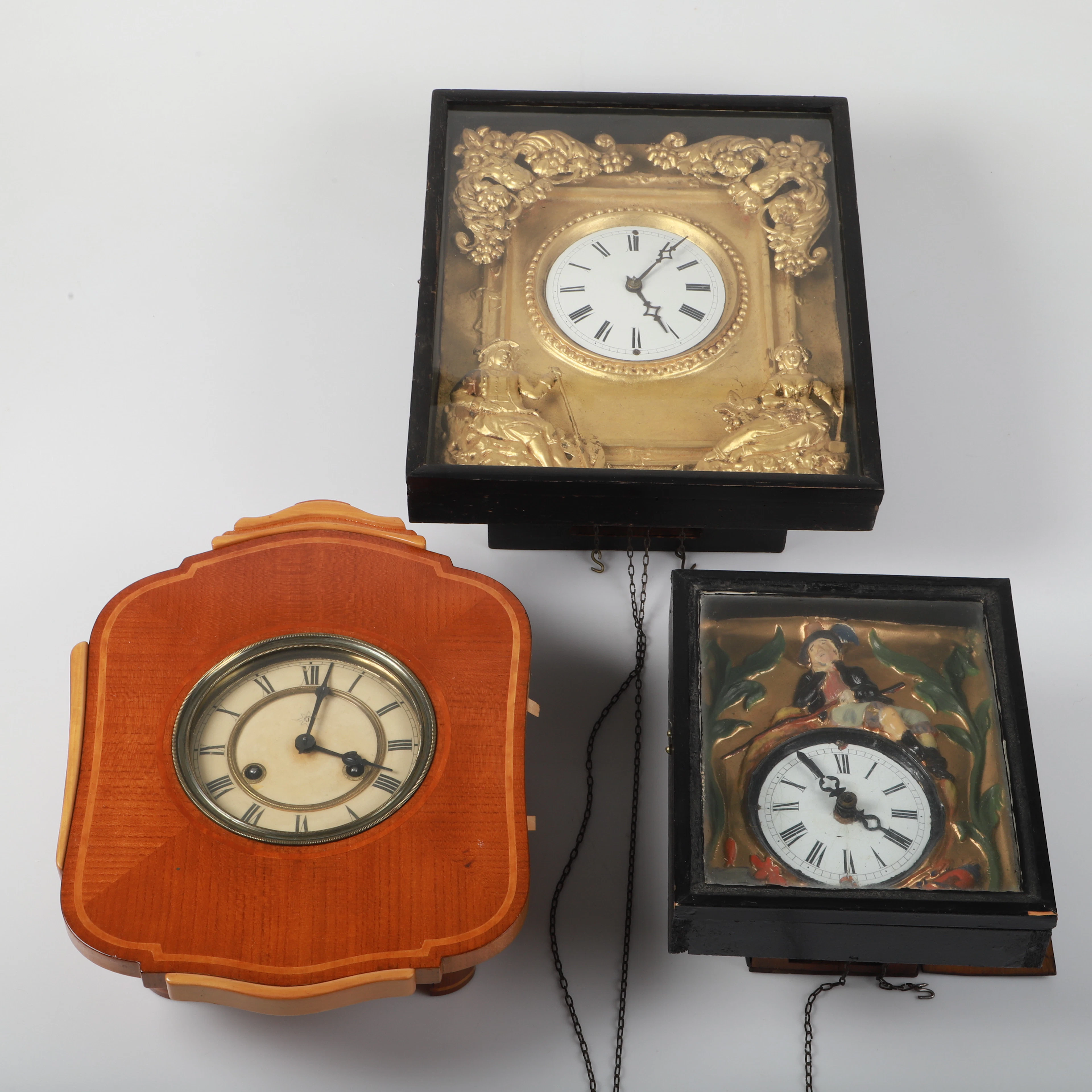 VÄGGUR, 3 stycken, bl. a. Junghans, 1900-talets första hälft.